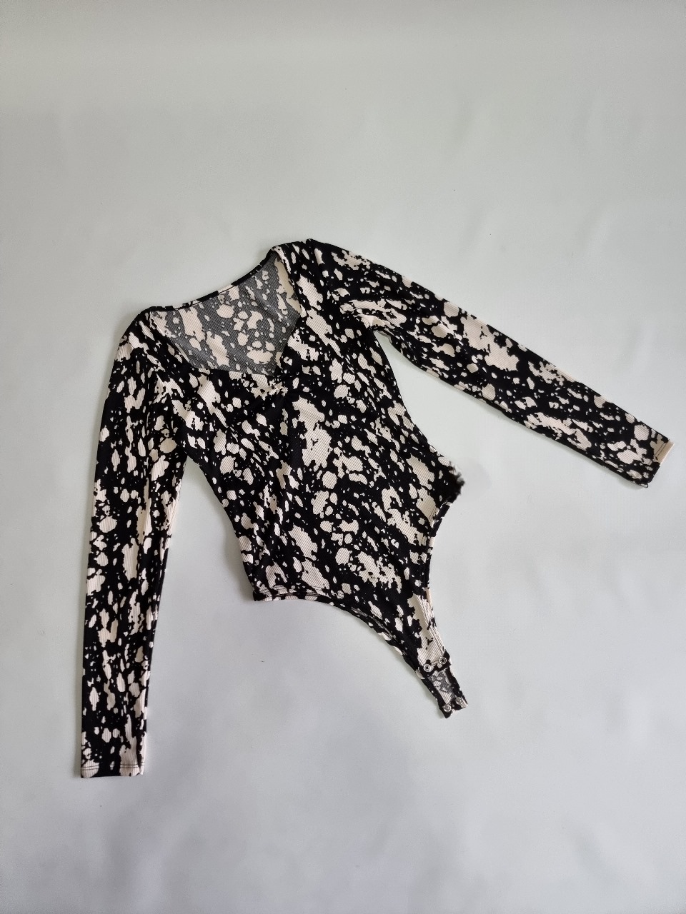 BODY M-L BATIK
