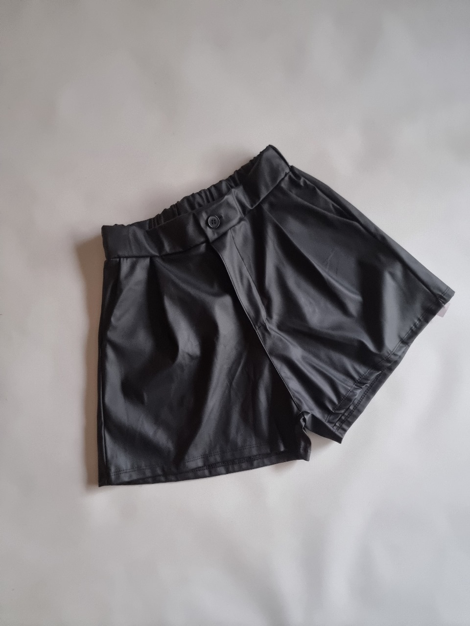 SHORT CON PINZA JUVENIL