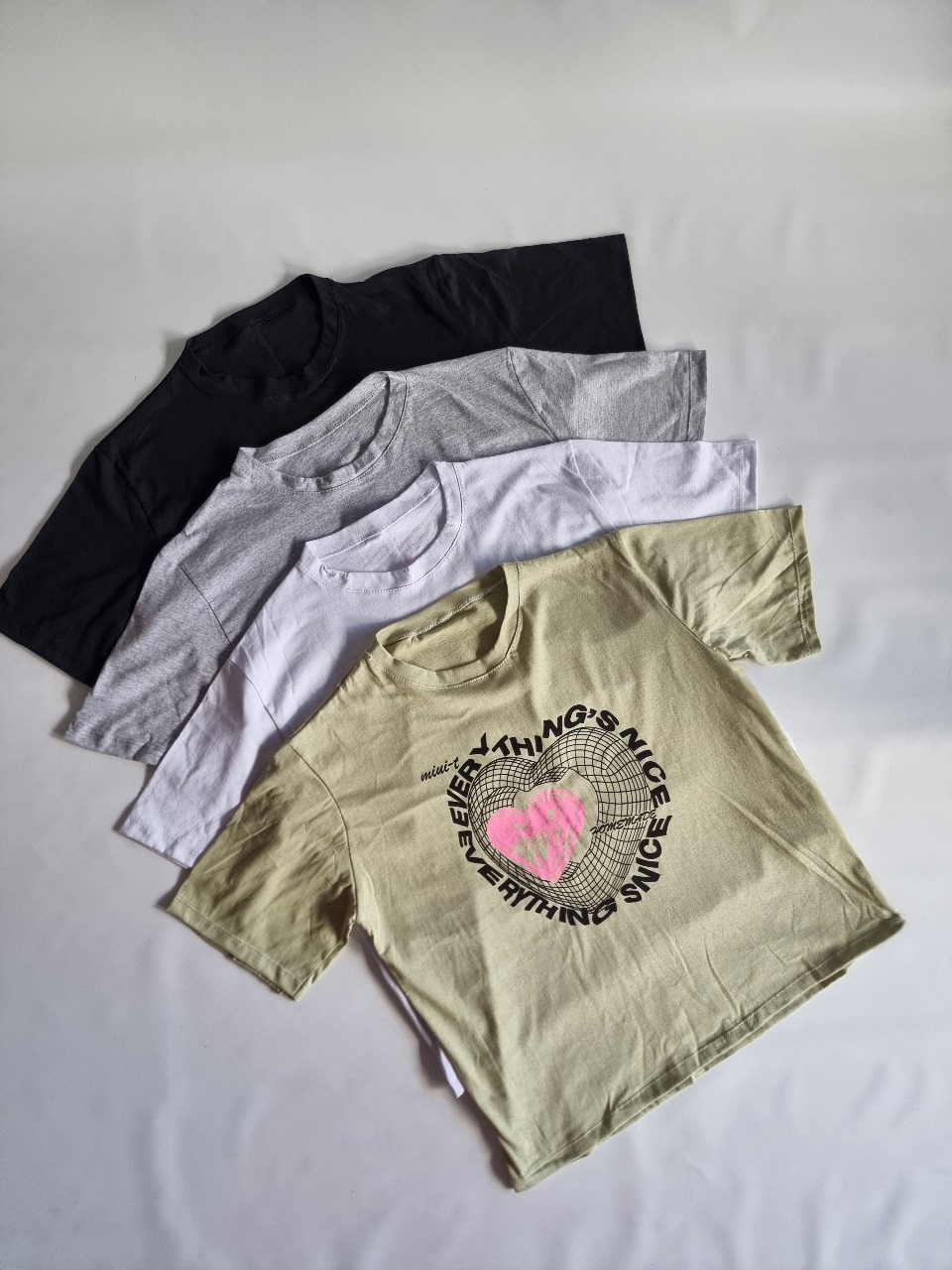 REMERA OVER CORAZON