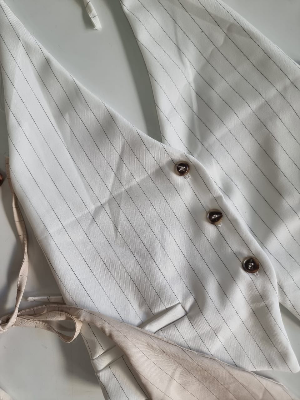 CHALECO 3 BOTONES - Image 5