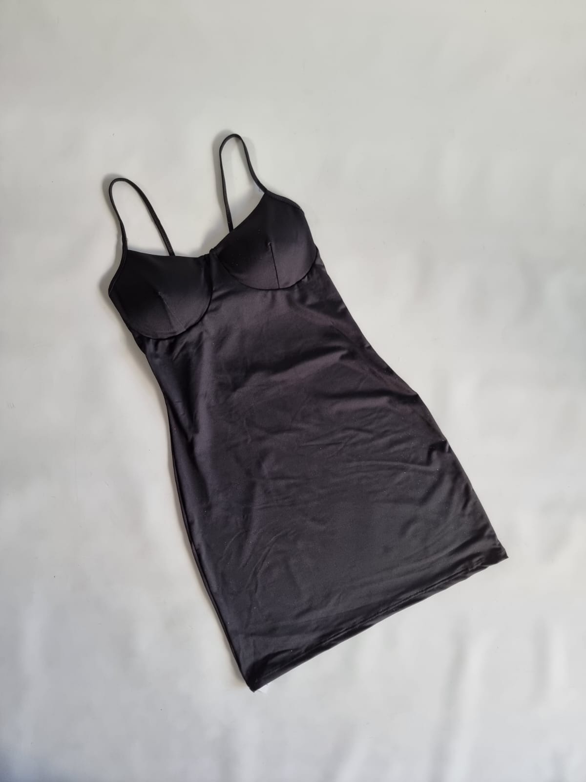 VESTIDO CON TAZA LISO