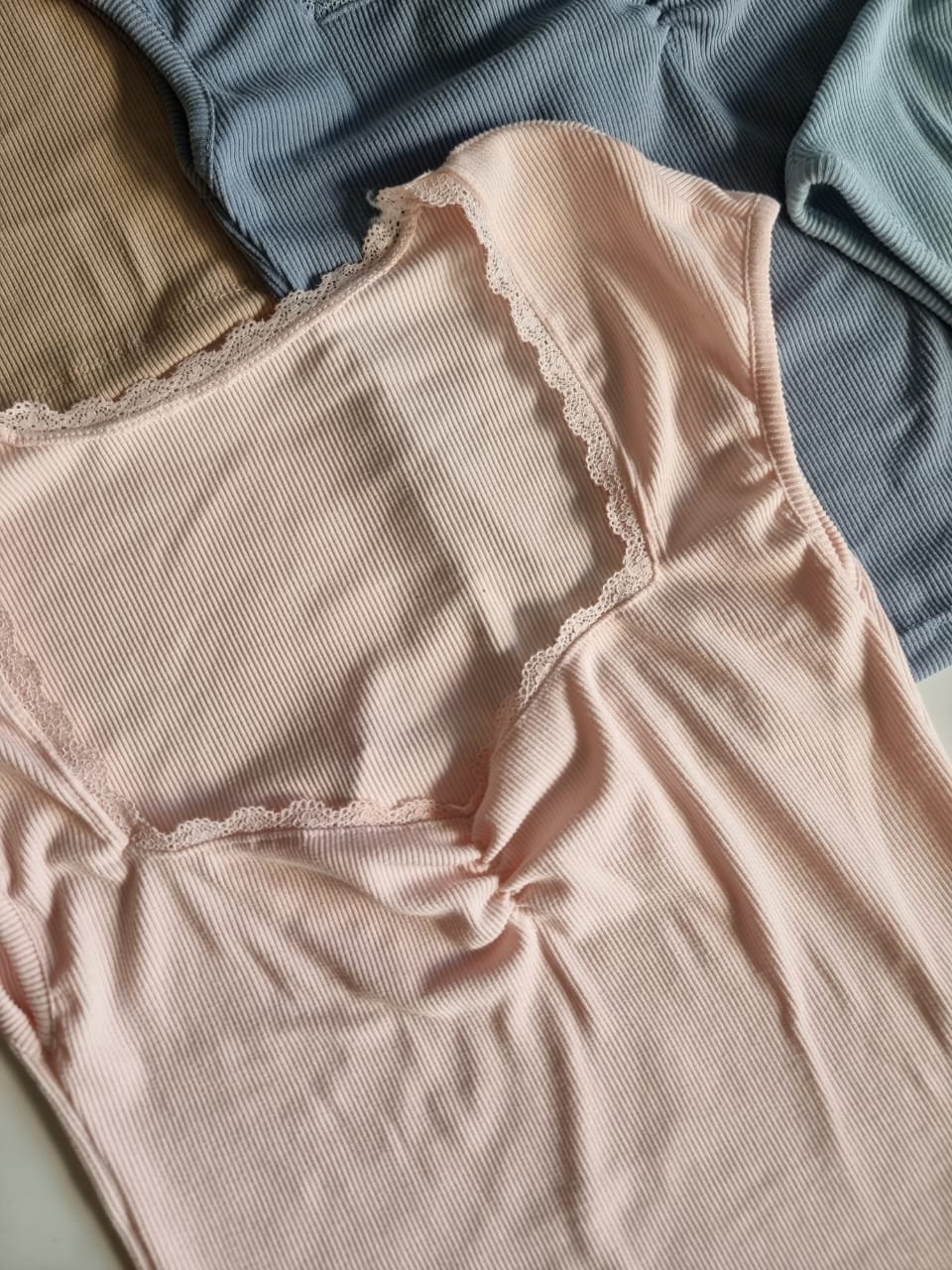 REMERA MANGA JAPONESA CON FRUNCIDO PUNTILLA - Image 2