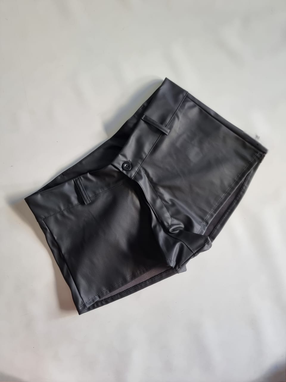 SHORT TIRO BAJO CLASICO