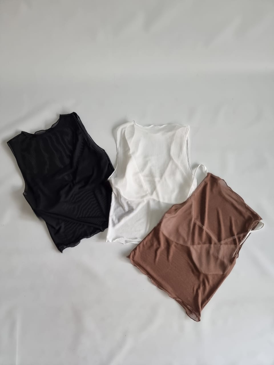 MUSCULOSA TUL CON TOP