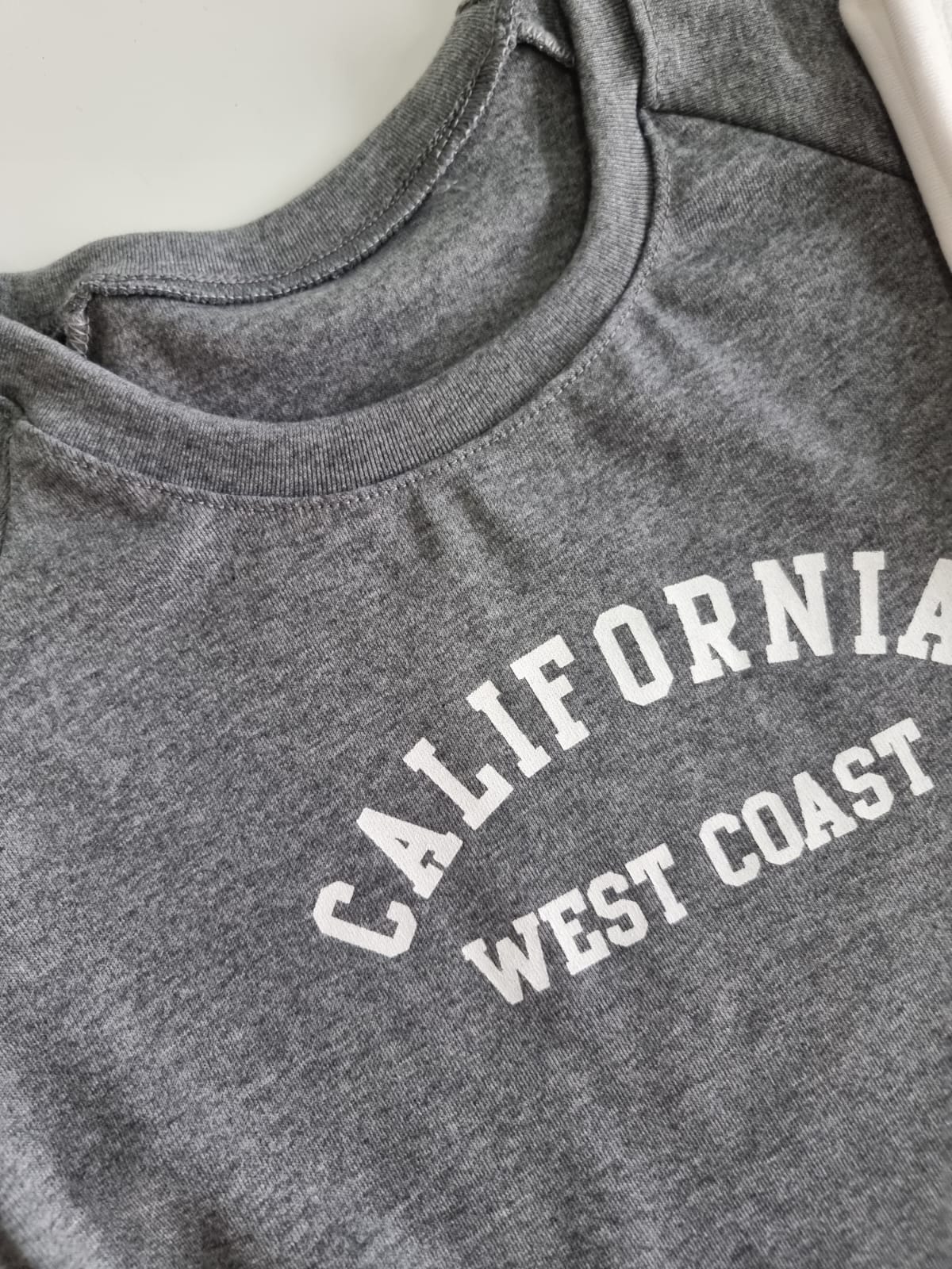 REMERA CALIFORNIA WEST COAST - Image 10