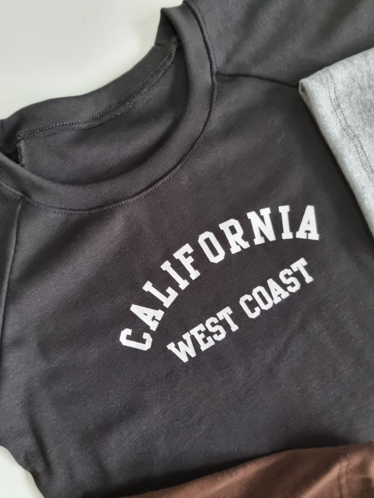 REMERA CALIFORNIA WEST COAST - Image 11