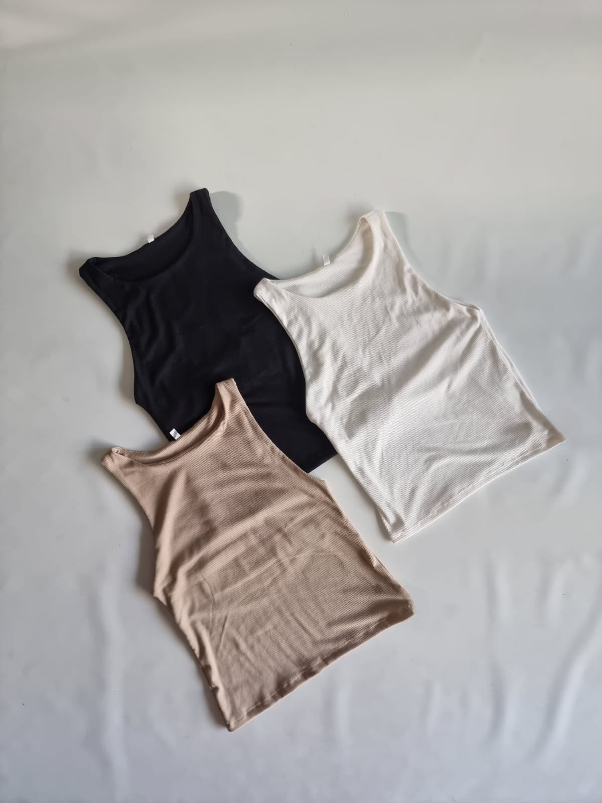 MUSCULOSA CUELLO AMERICANA