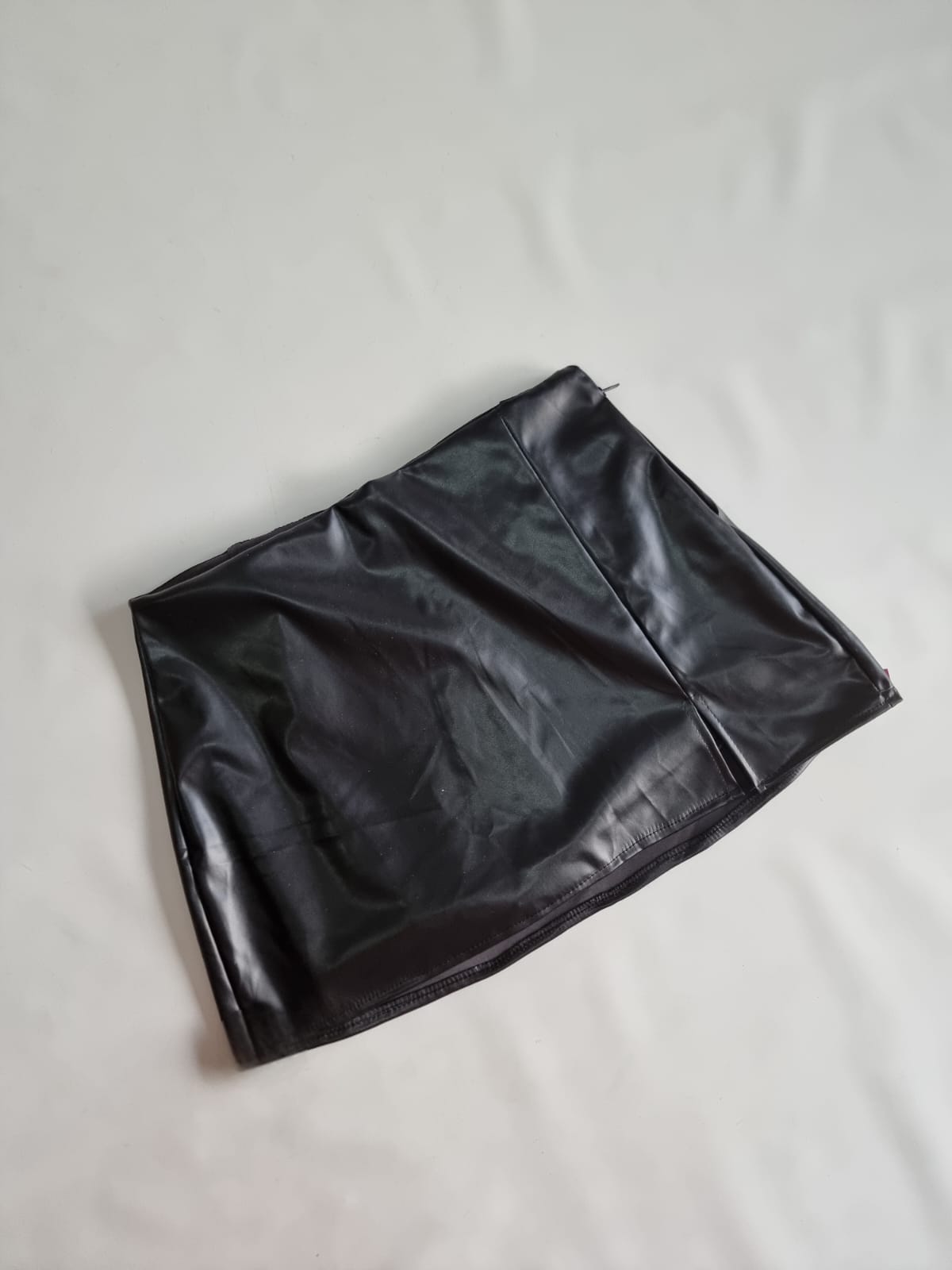 SHORT POLLERA ENGOMADO 1 TAJO PARA 38