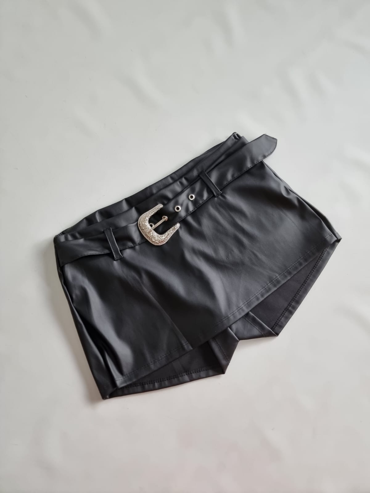 SHORT POLLERA CON CINTO