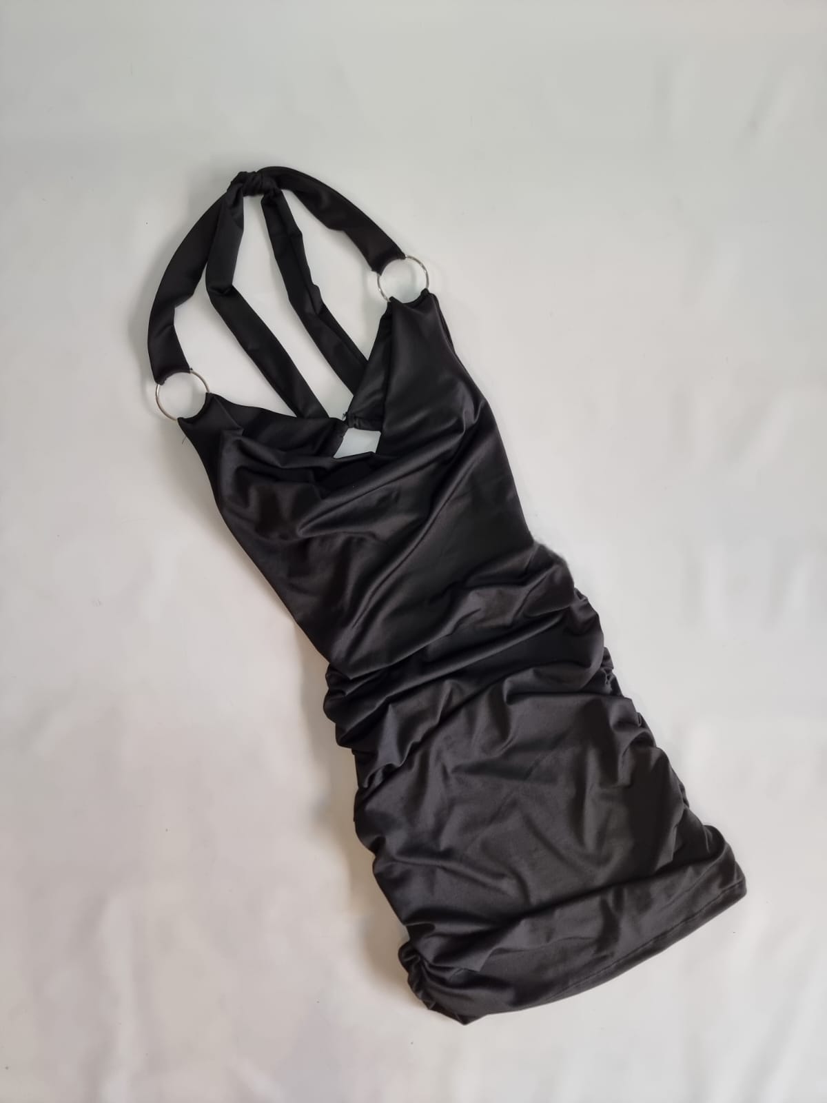 VESTIDO 2 AROS ATAR EN EL CUELLO