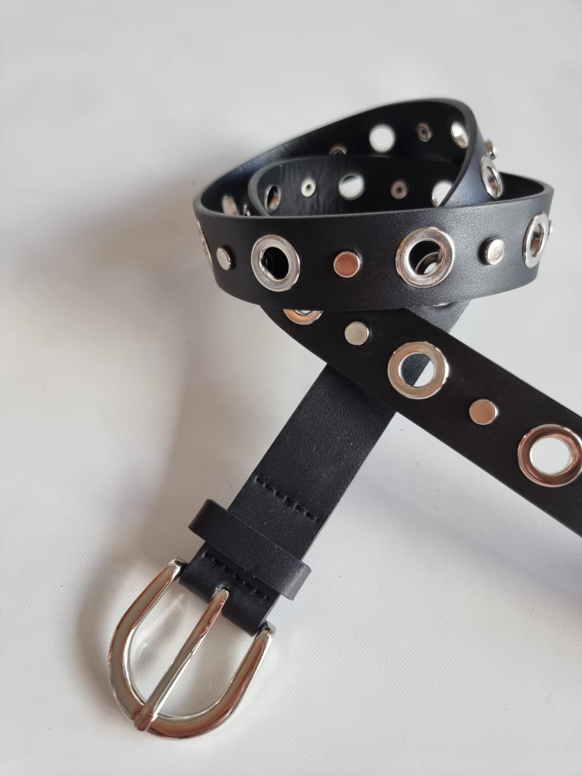 CINTURON OJAL REDONDO