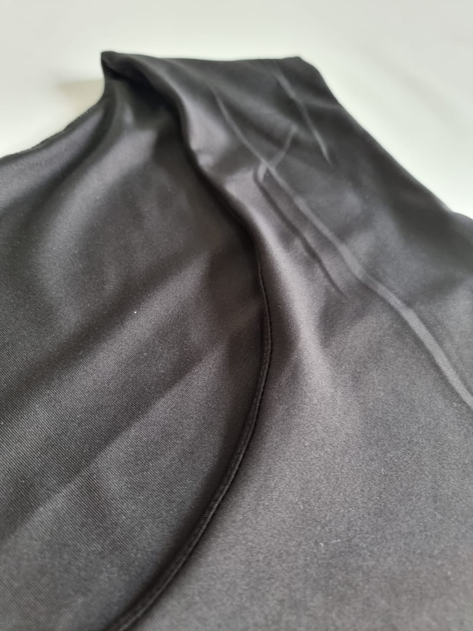 BODY CUELLO REDONDO TELA GURESO - Image 3