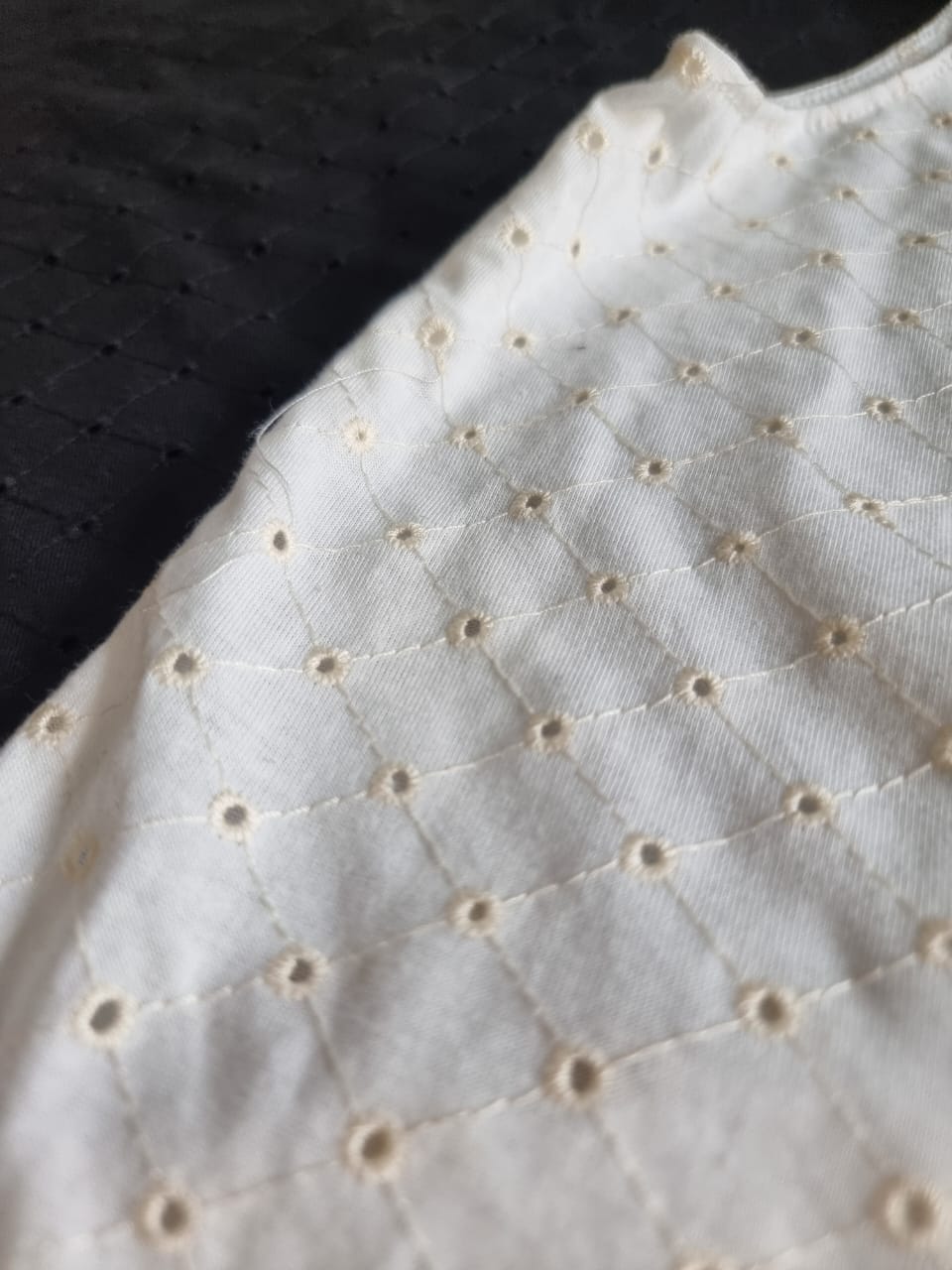 REMERA MANGA VOLADO BRODERIE - Image 3