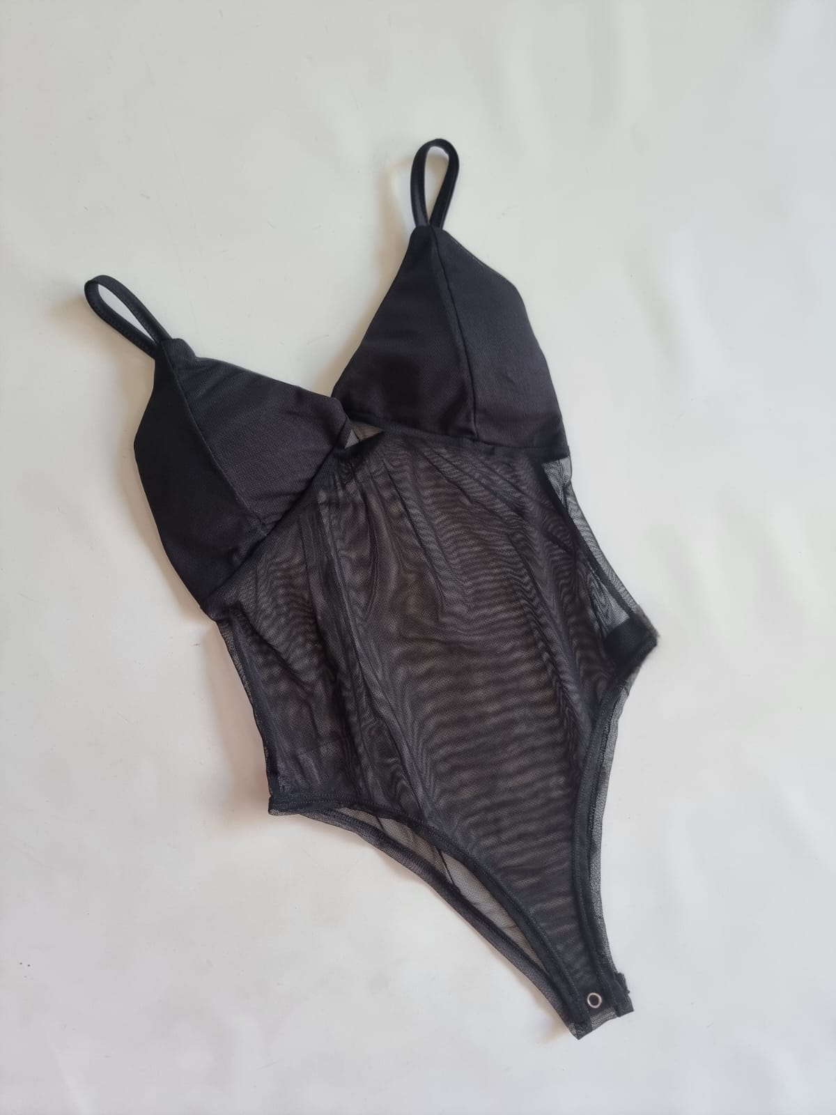 BODY TUL NEGRO CON TAZA