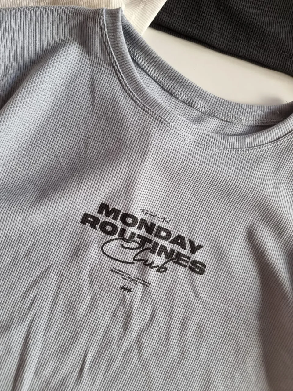 REMERA MONDAY - Image 2