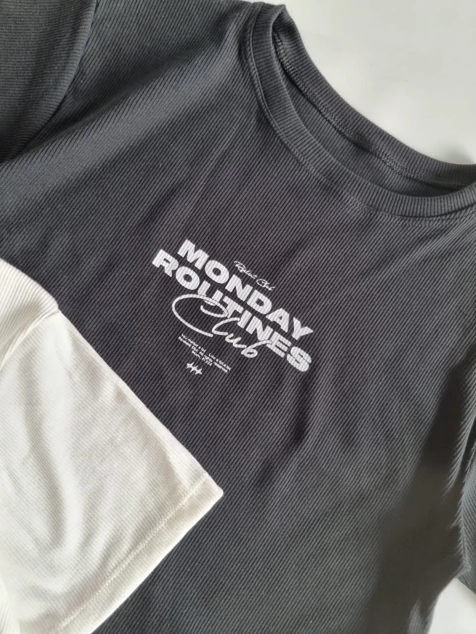 REMERA MONDAY - Image 3