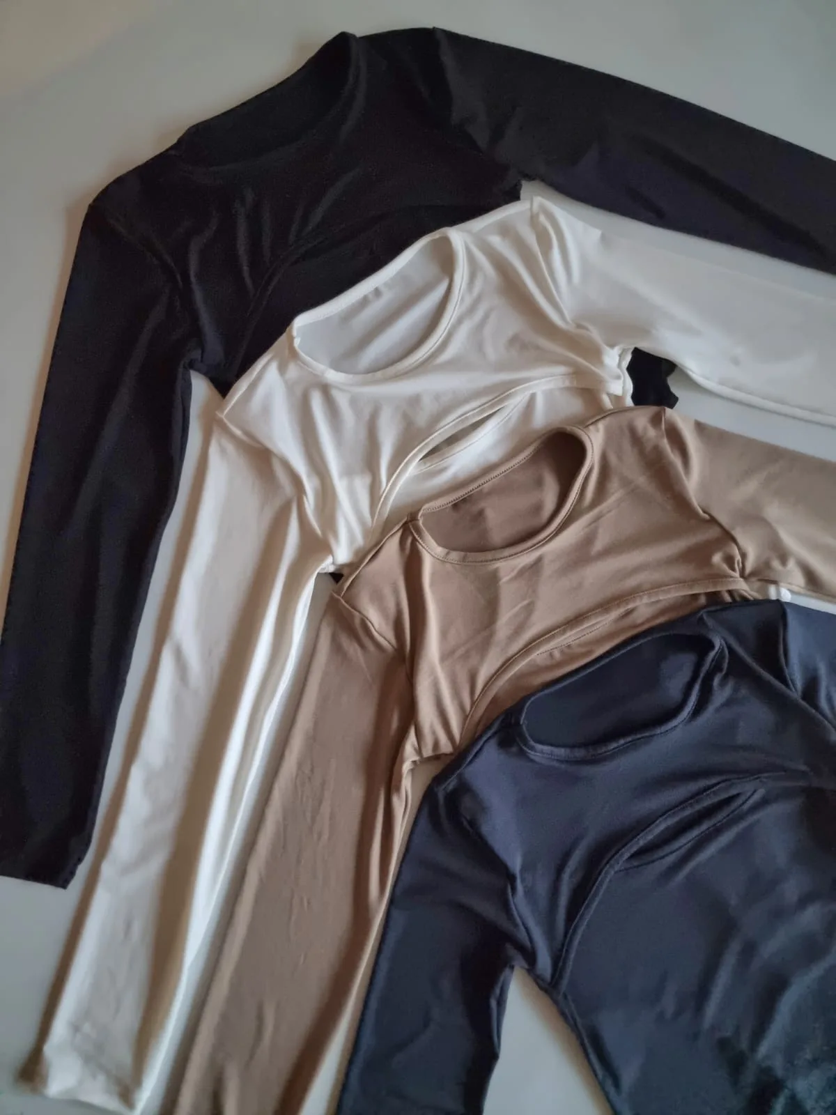 BODY M/L ABERTURA AL PECHO - Image 2