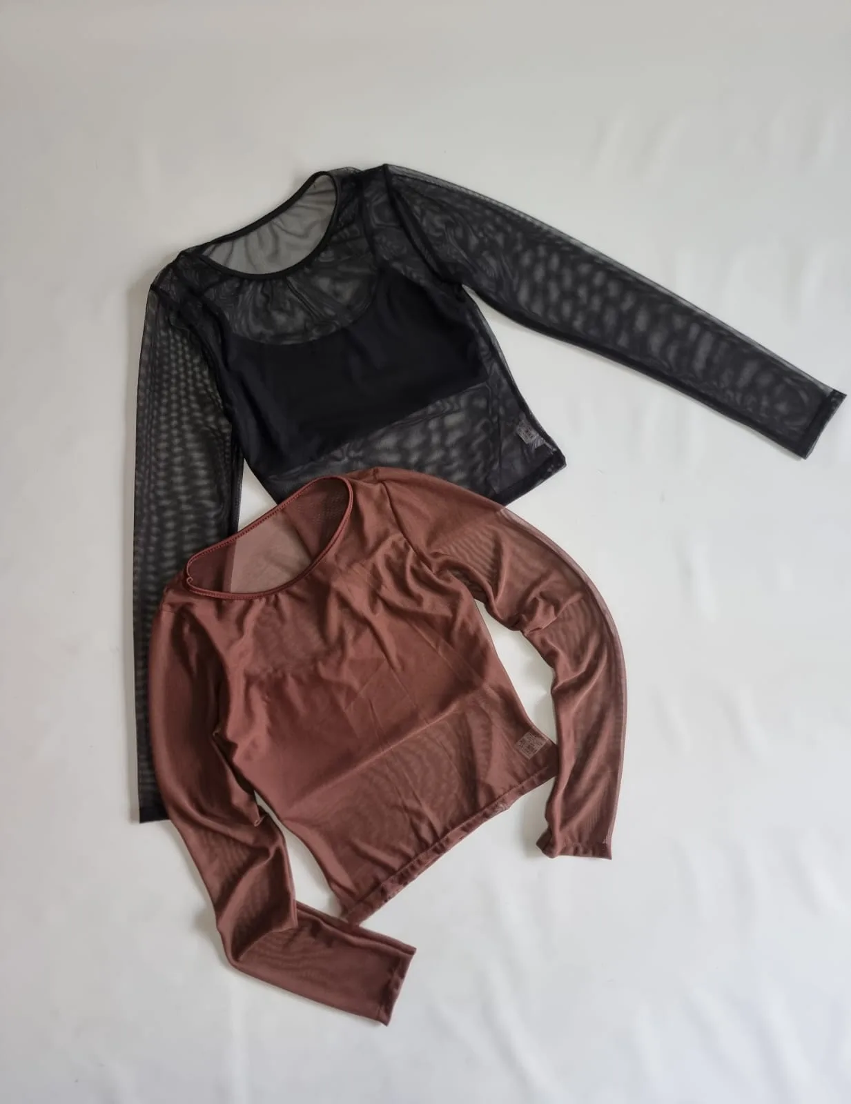 TOP TUL MANGA LARGA CON TOP