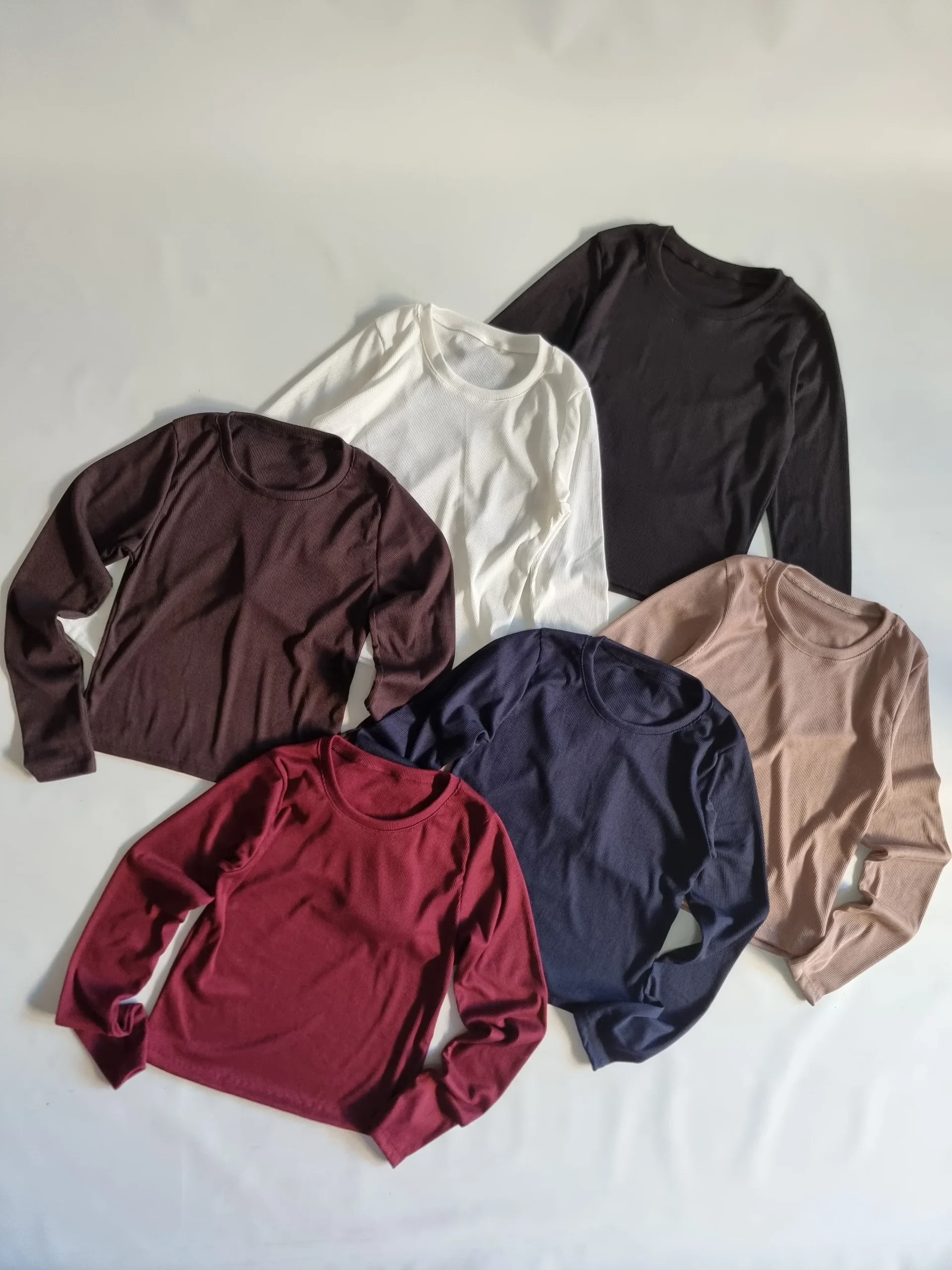 REMERA MORLEY CUELLO REDONDO