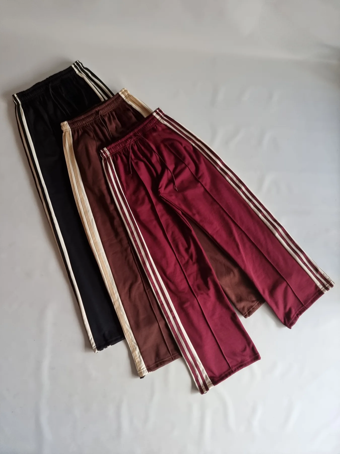 JOGGER VIVO 2 EN 1 CON LINEAS