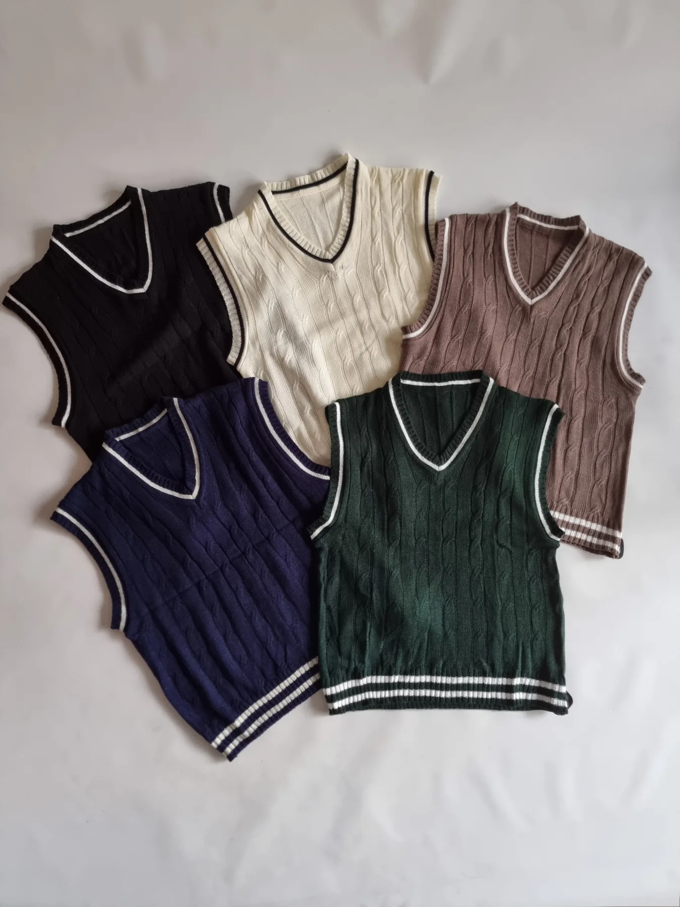 CHALECO CUELLO V HILO