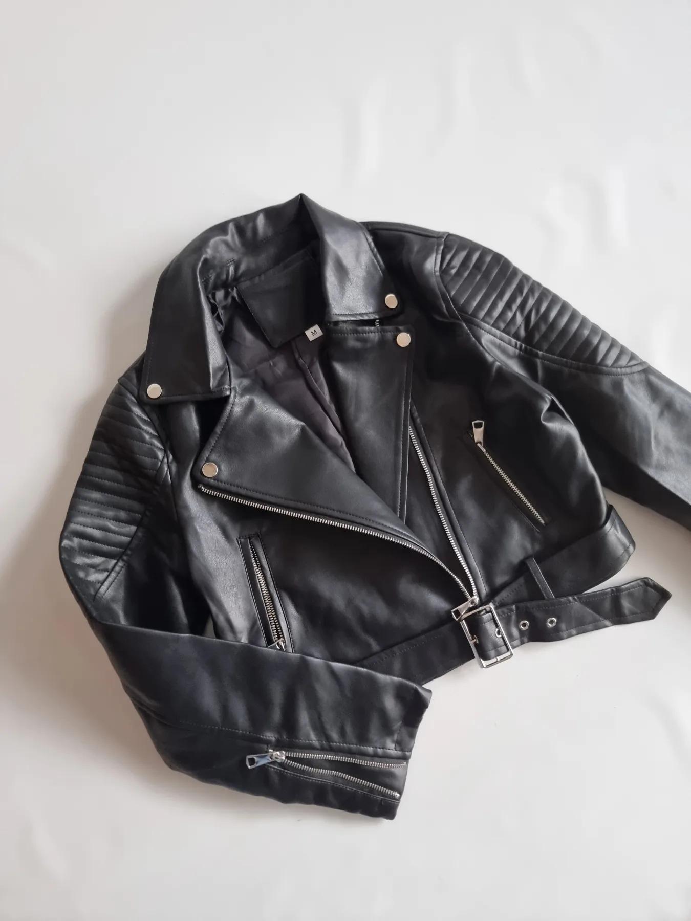 CAMPERA ECO CUERO CON CINTURON