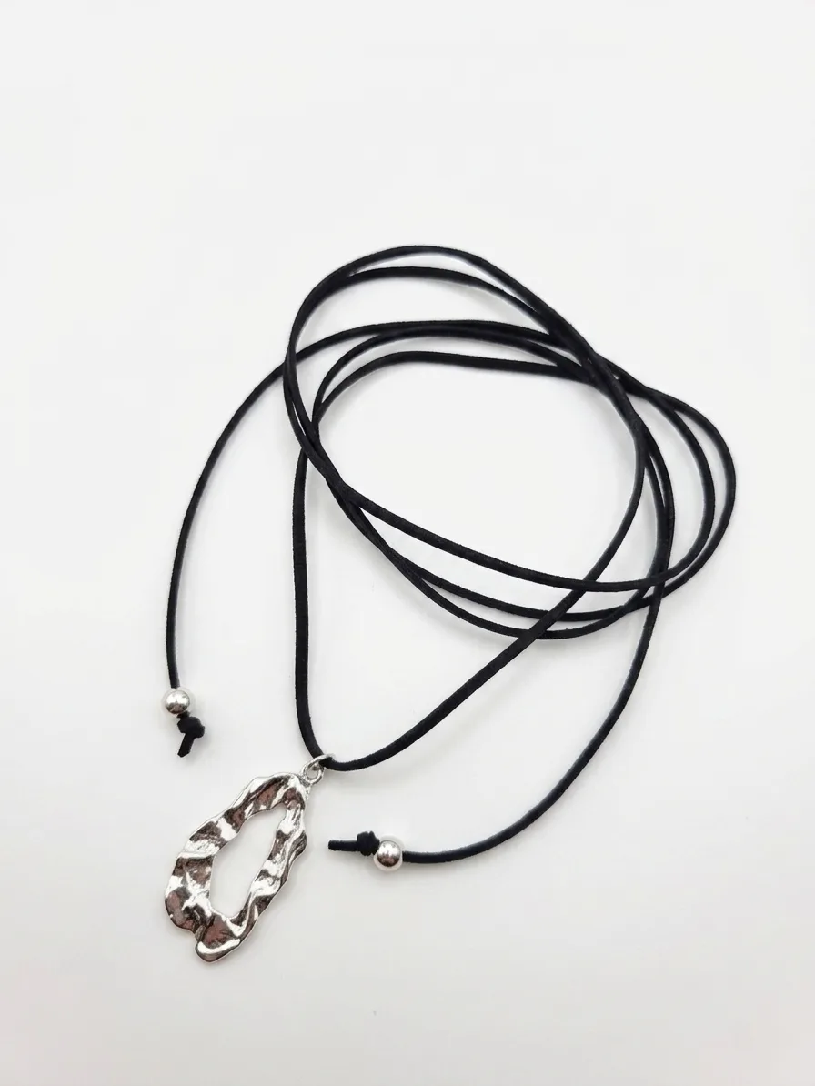 CHOKER