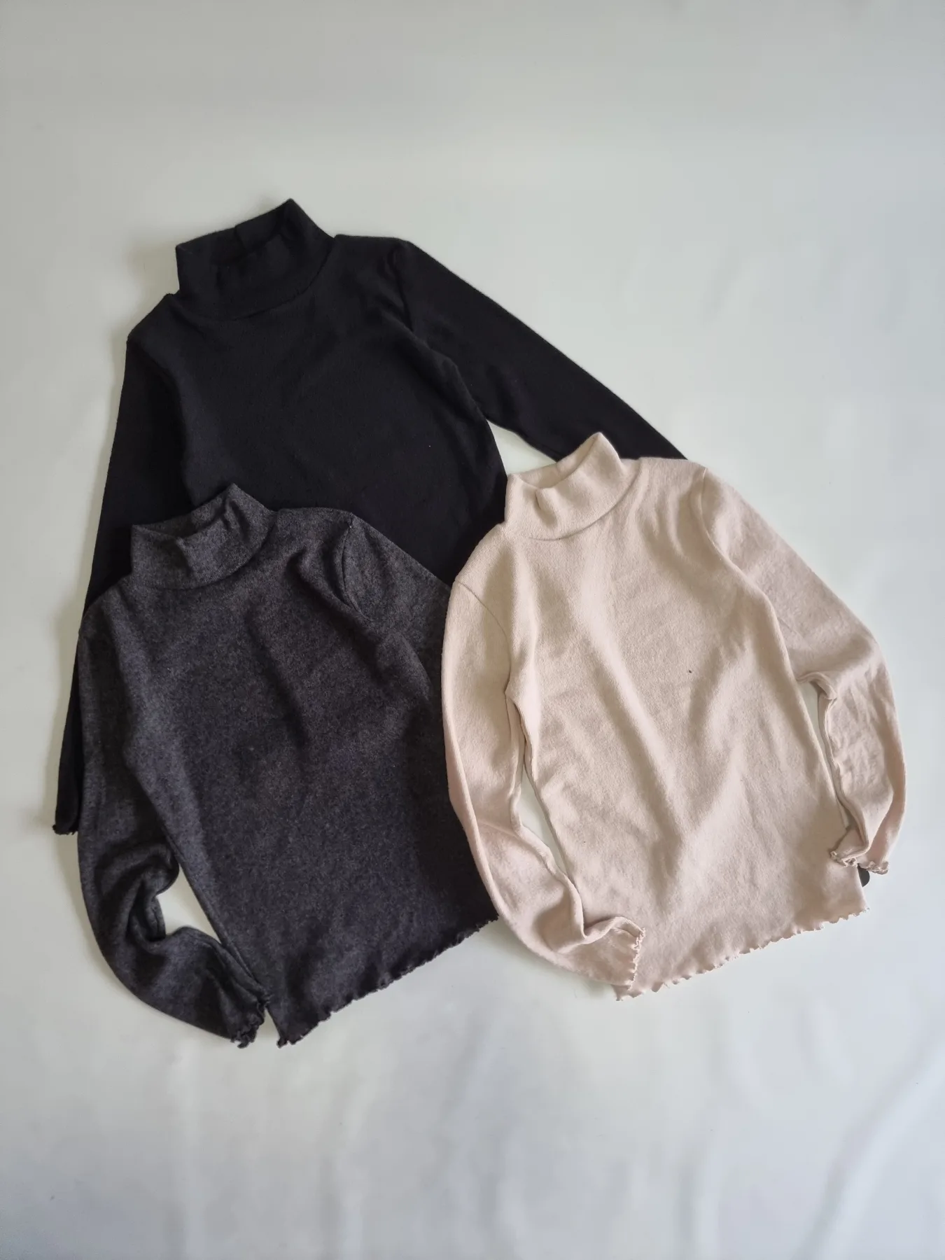 MEDIA POLERA RULETA LANILLA FRIZADA