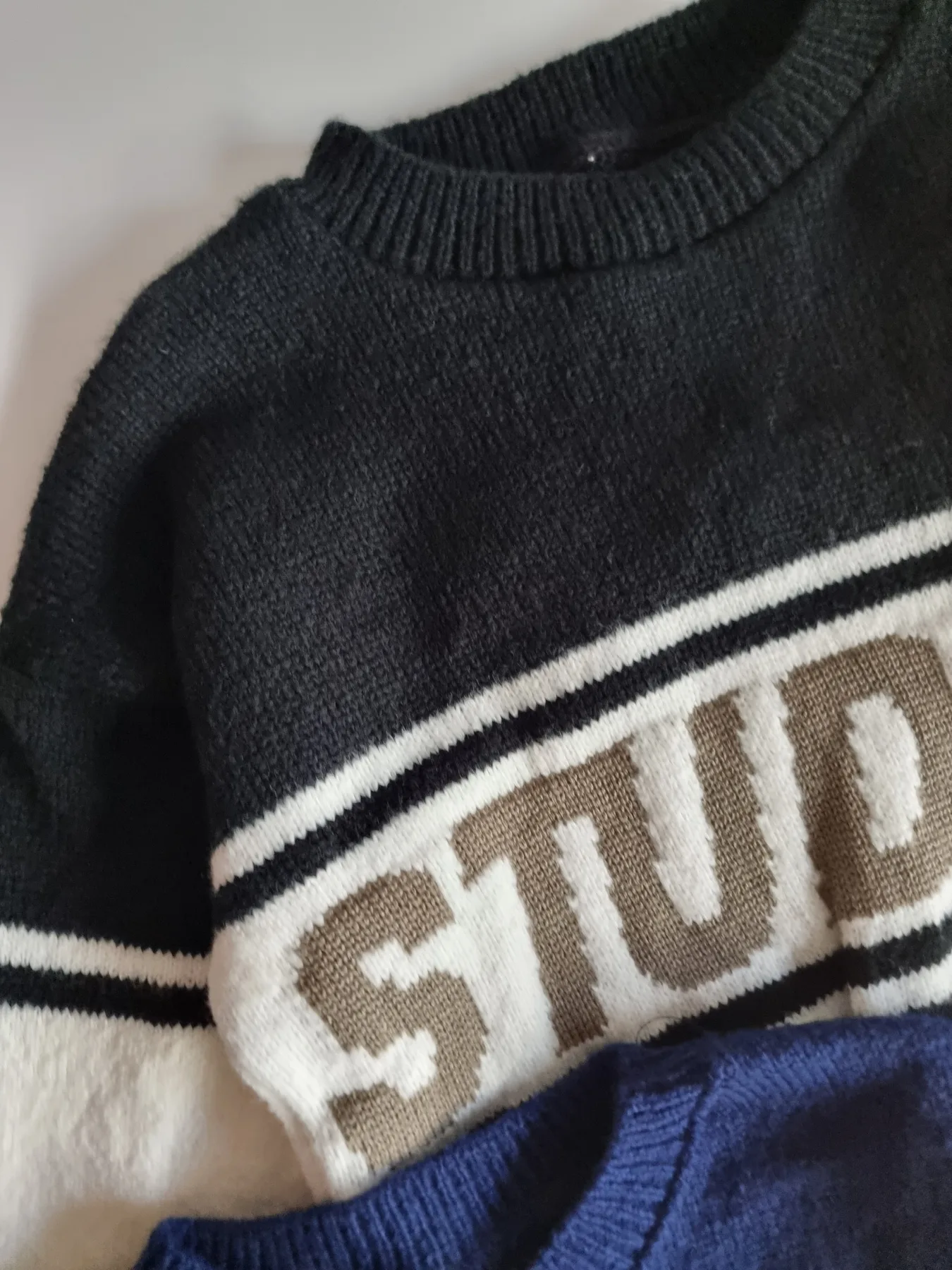 SWEATER STUDIO - Image 5