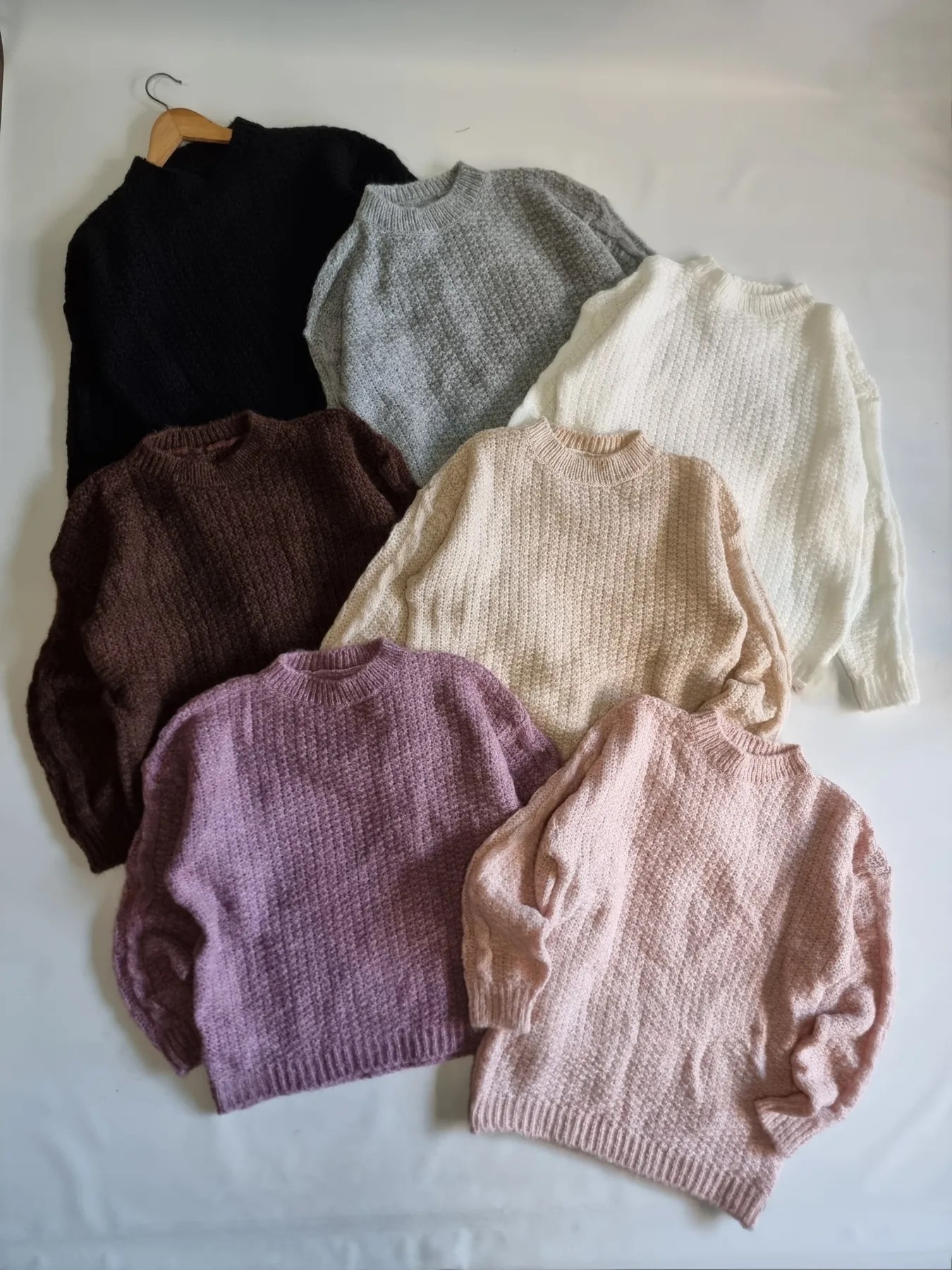 Sweater cuello redondo 2 trenzas en el brazo