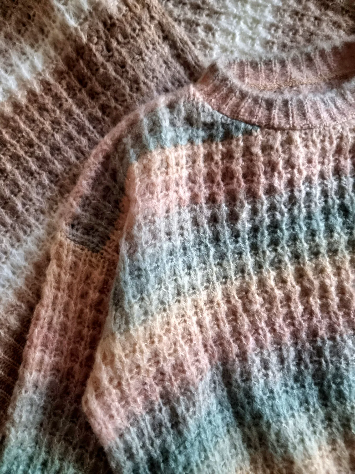 Sweater multi color manga globo - Image 2