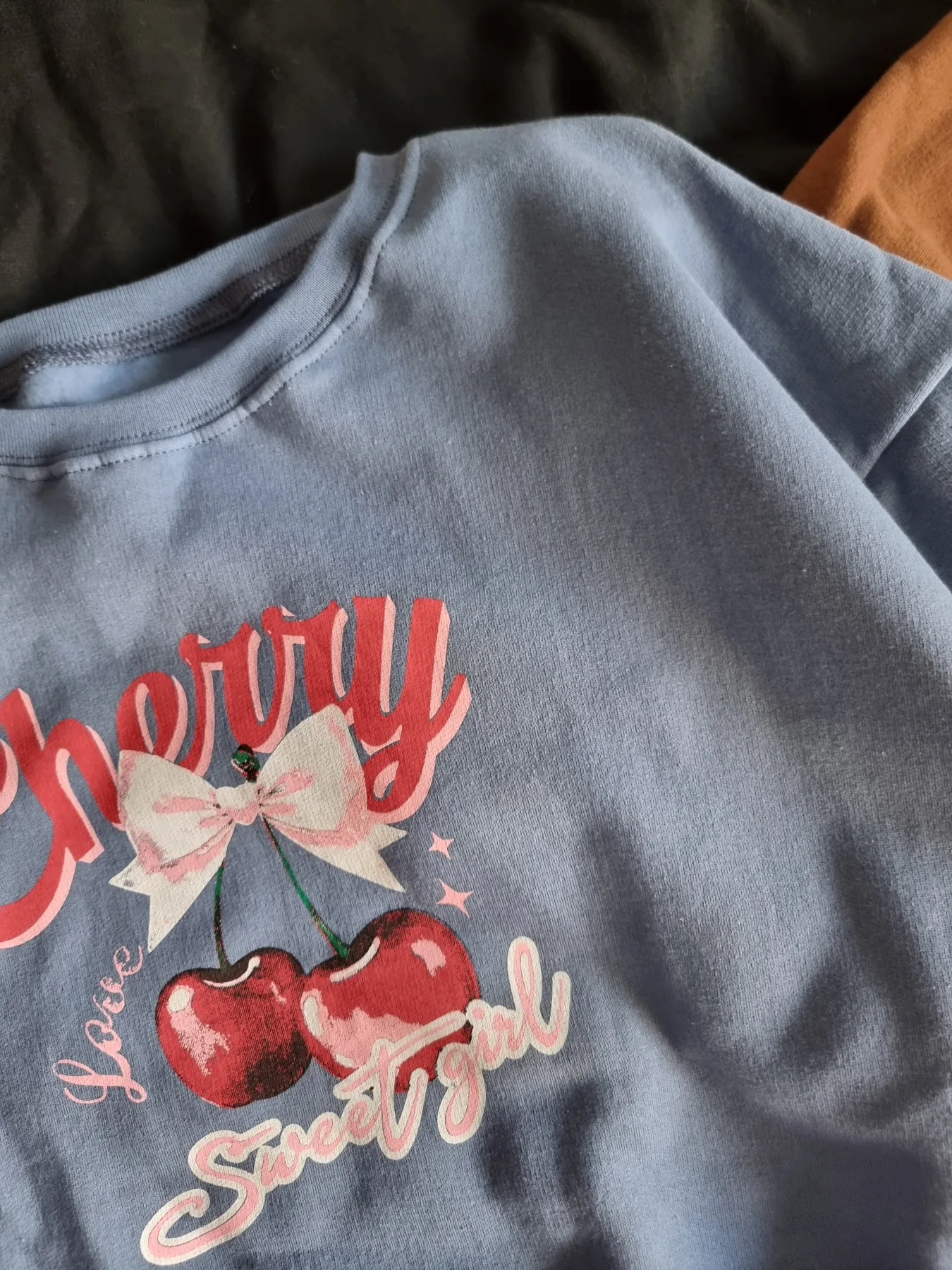 Buzo cherry frizado - Image 3