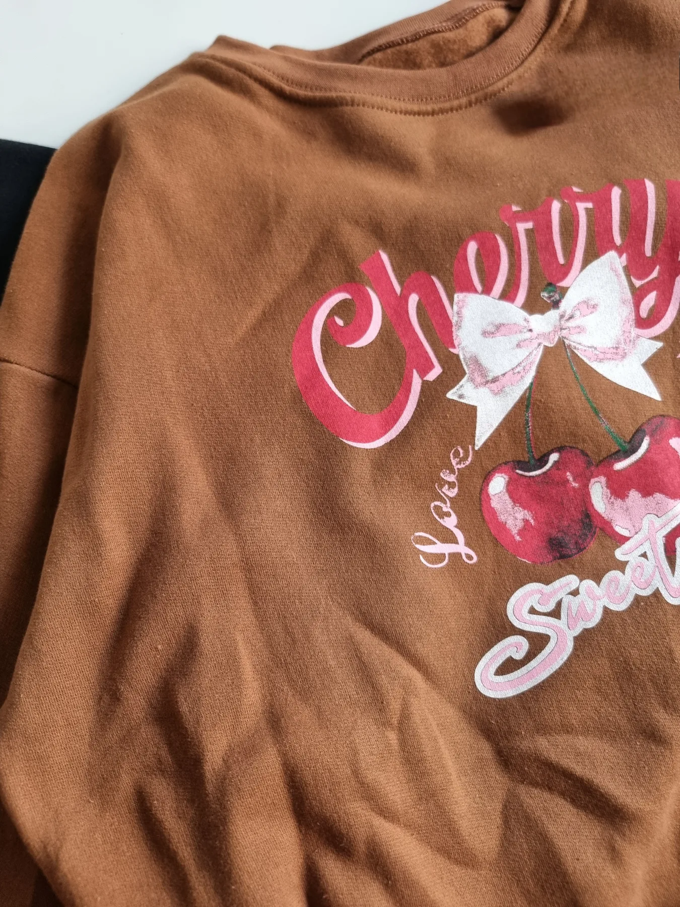 Buzo cherry frizado - Image 4