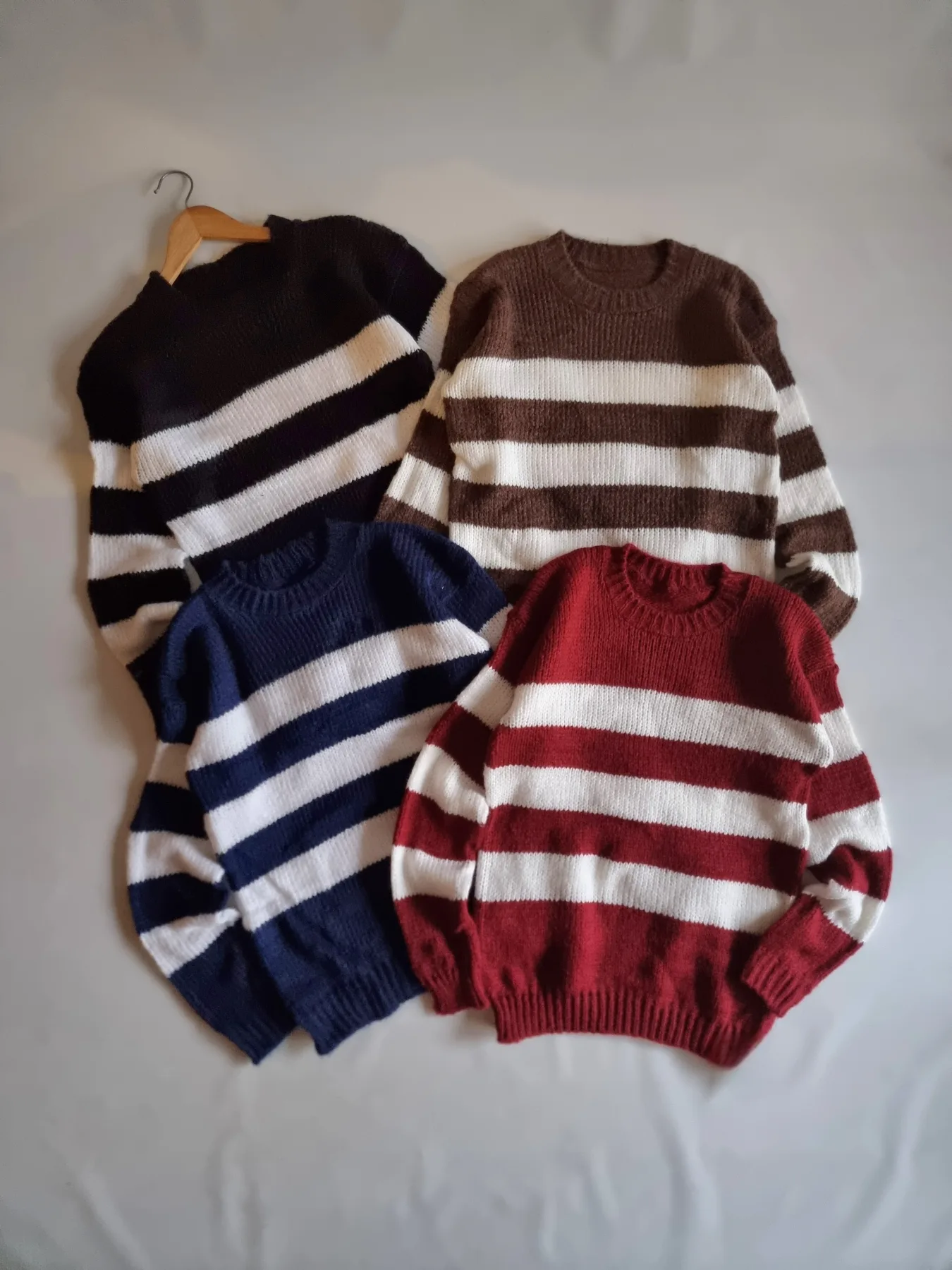 Sweater rayado cuello redondo