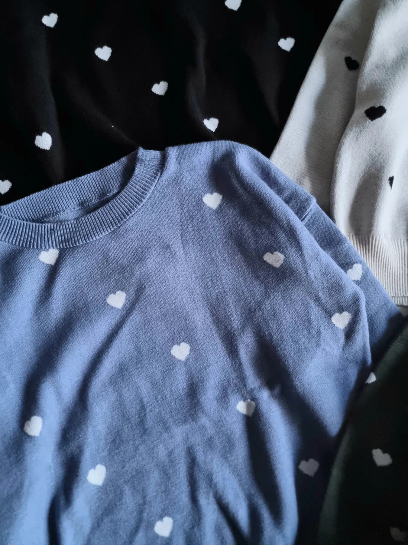 Sweater de corazones - Image 2