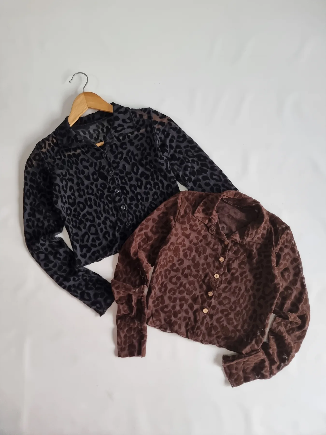 CAMISA CROP LEOPARDO