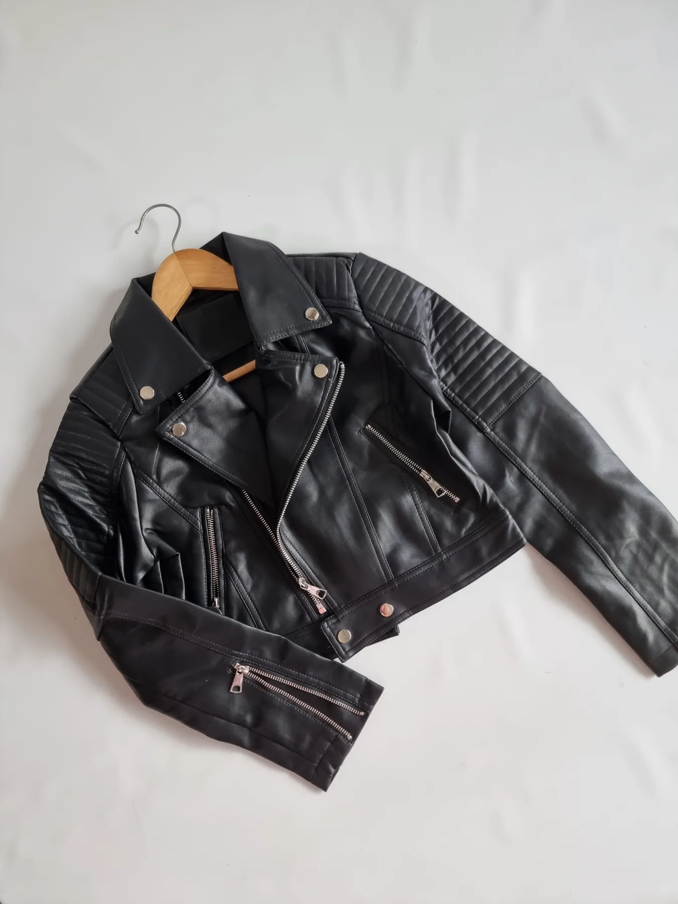 CAMPERA ENGOMADO 2 ABROCHADOS