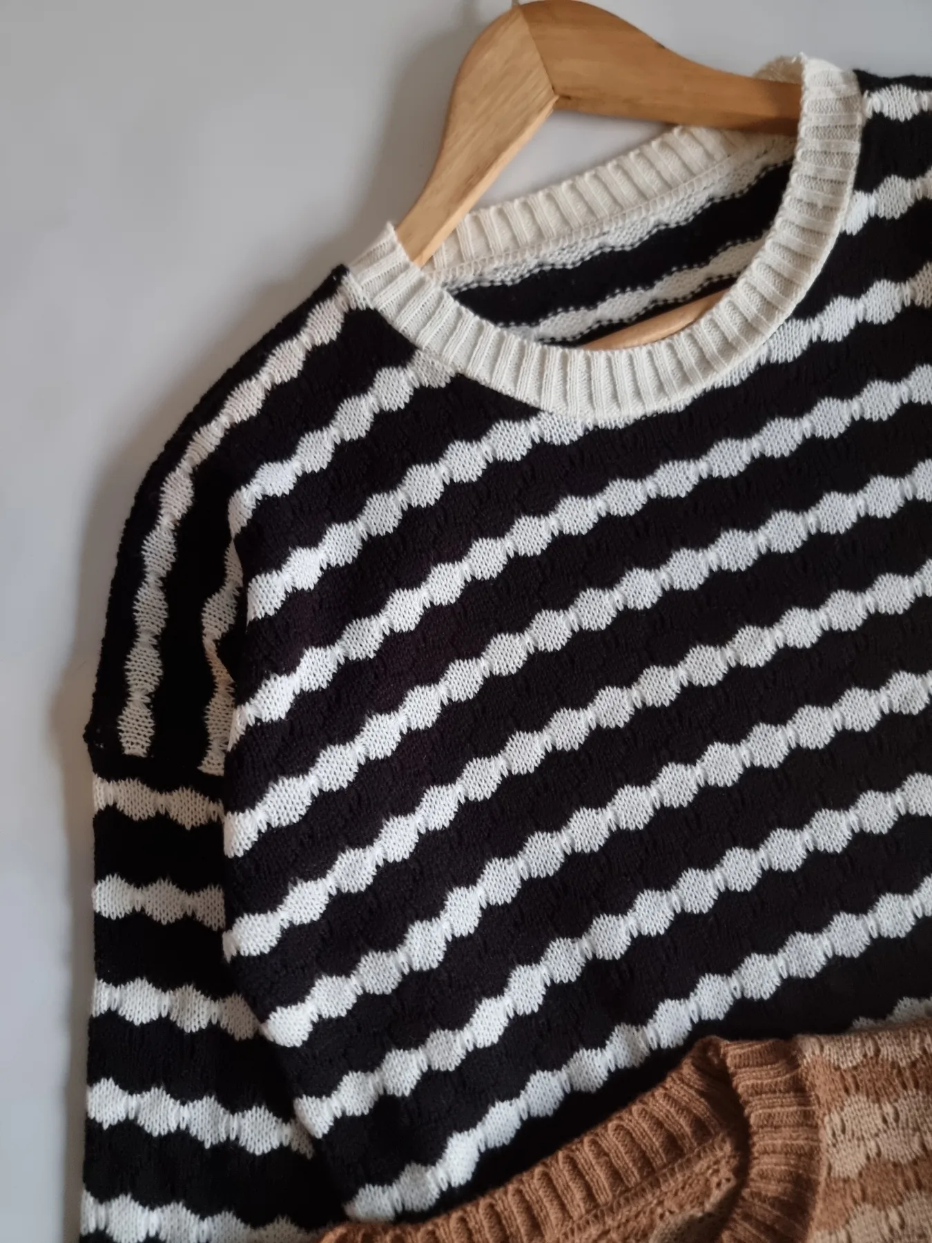 SWEATER RAYADO FORMA CIRCULO - Image 6