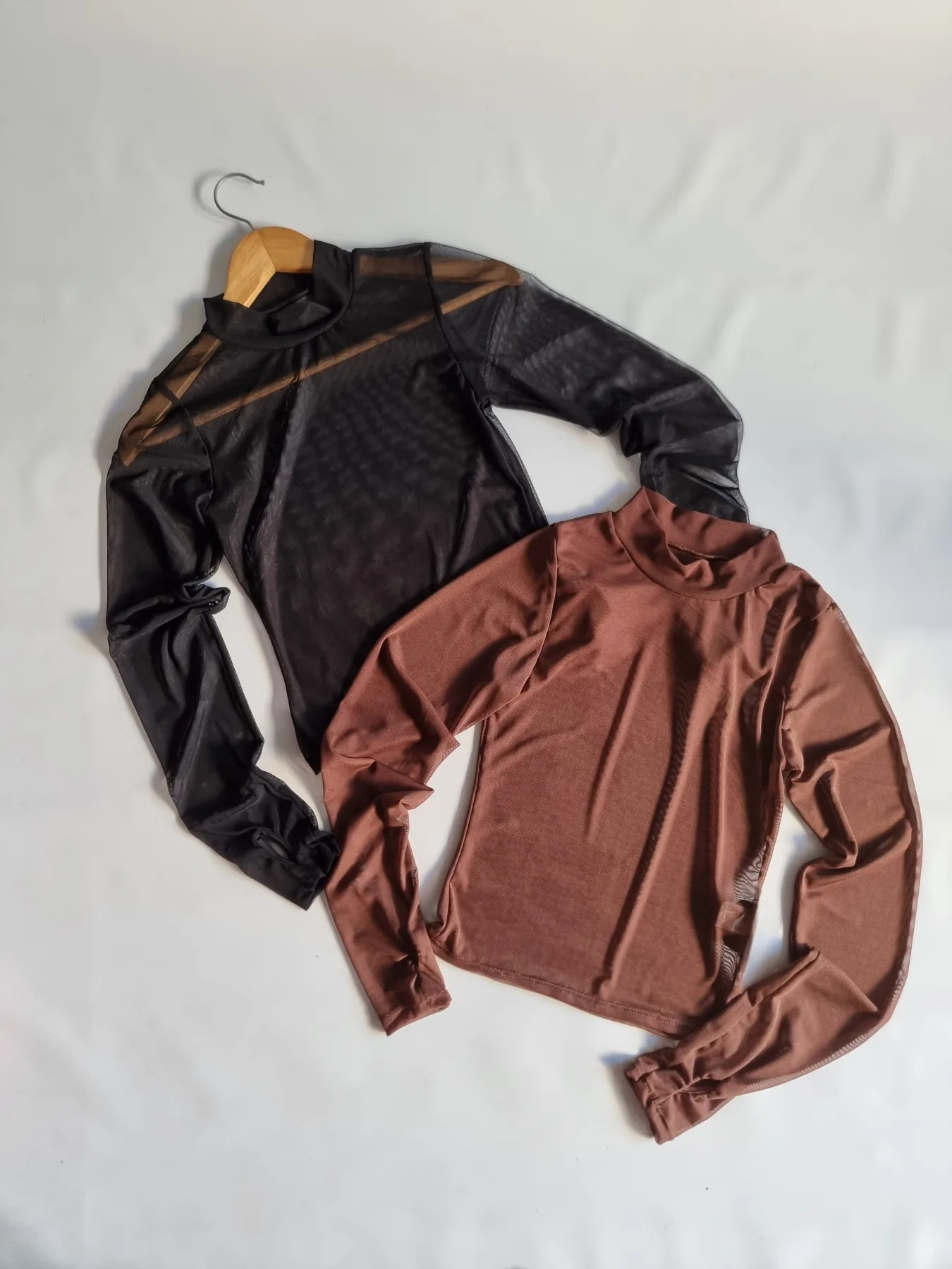 TOP MEDIA POLERA TUL ABERTURA PARA EL PULGAR