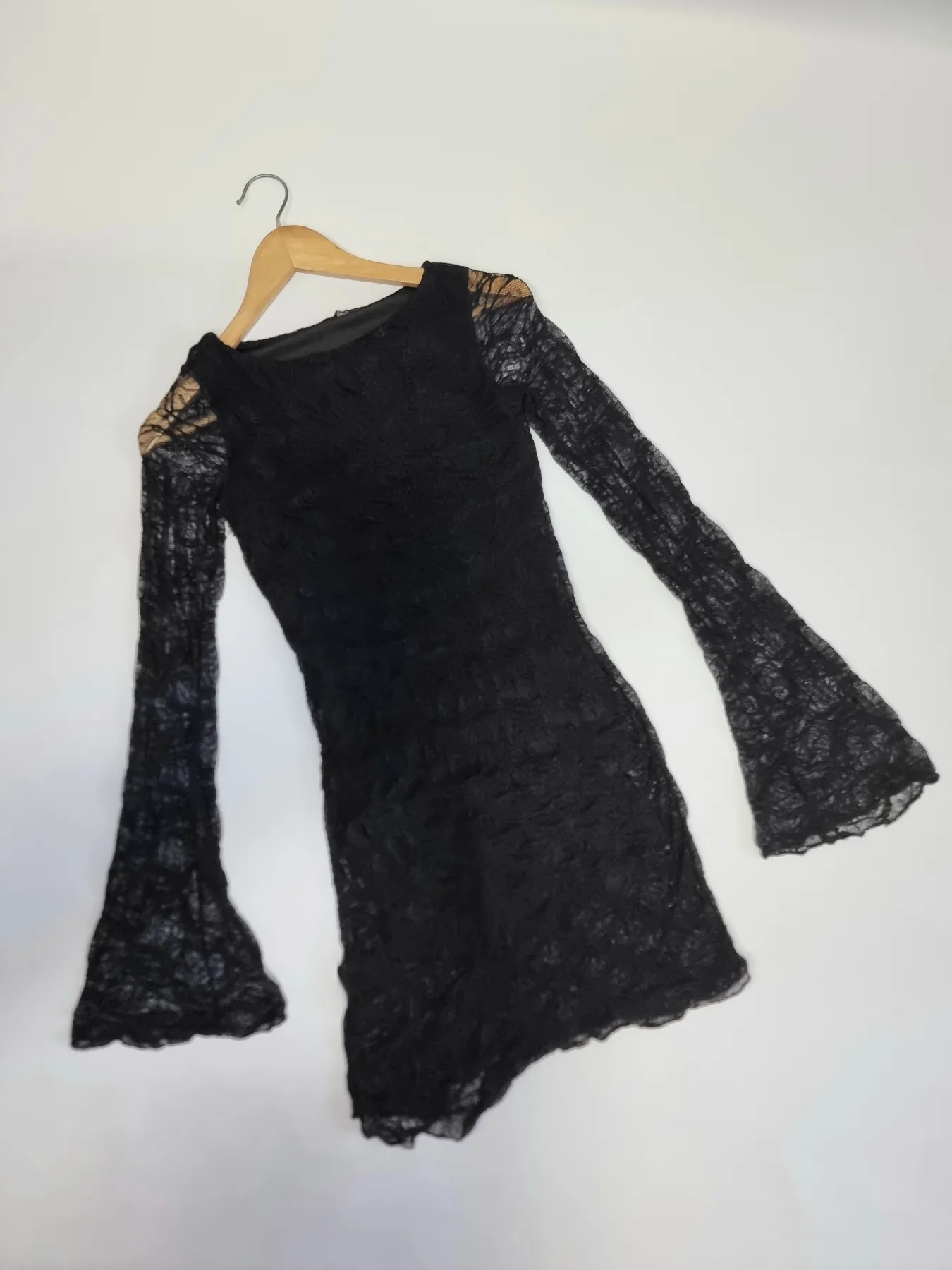 VESTIDO ENCAJE MANGA OXFORD CON FORRO