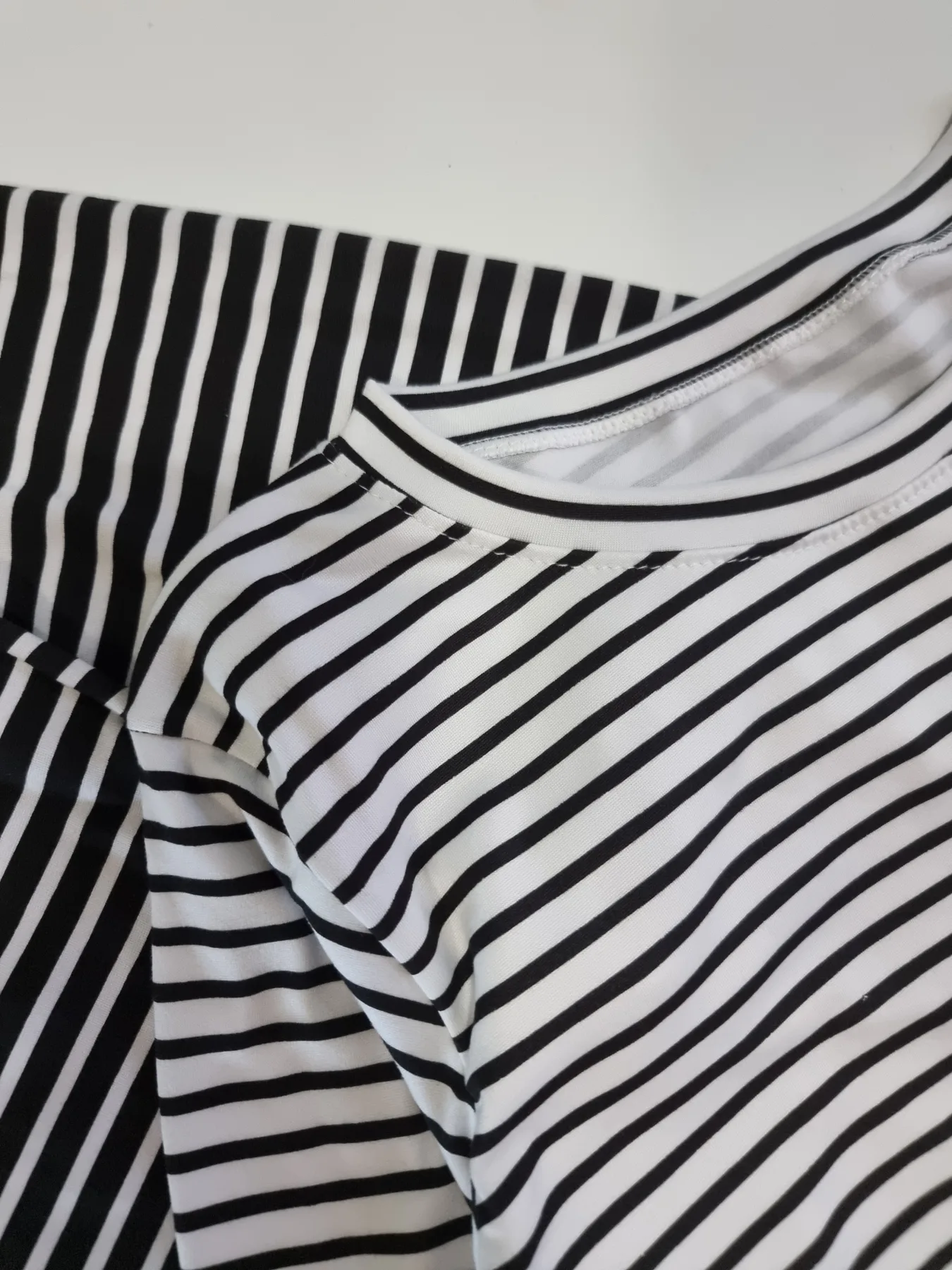 REMERA RAYADO CON PUNTILLA - Imagen 4