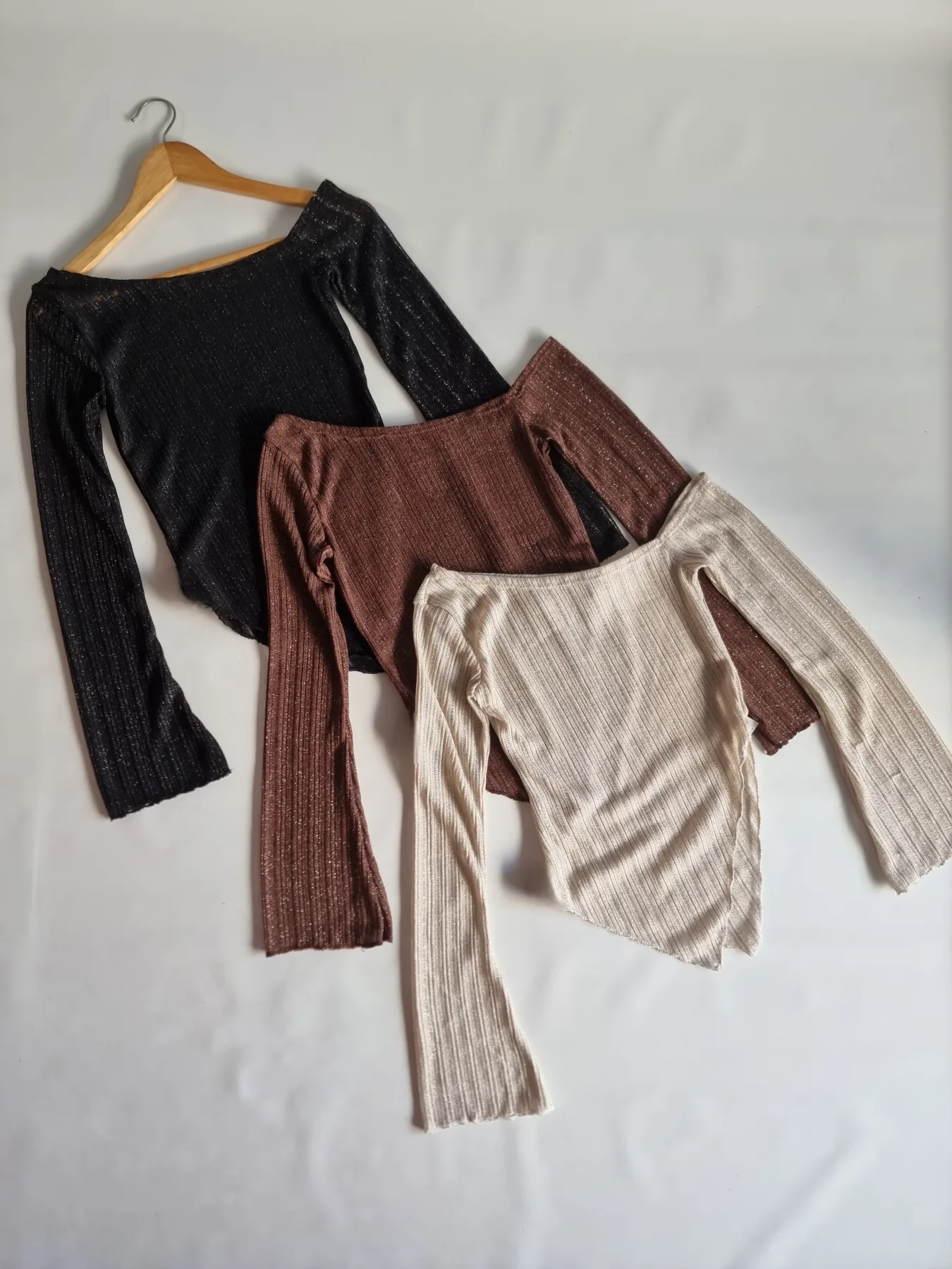 REMERA PICO TELA CROCHET