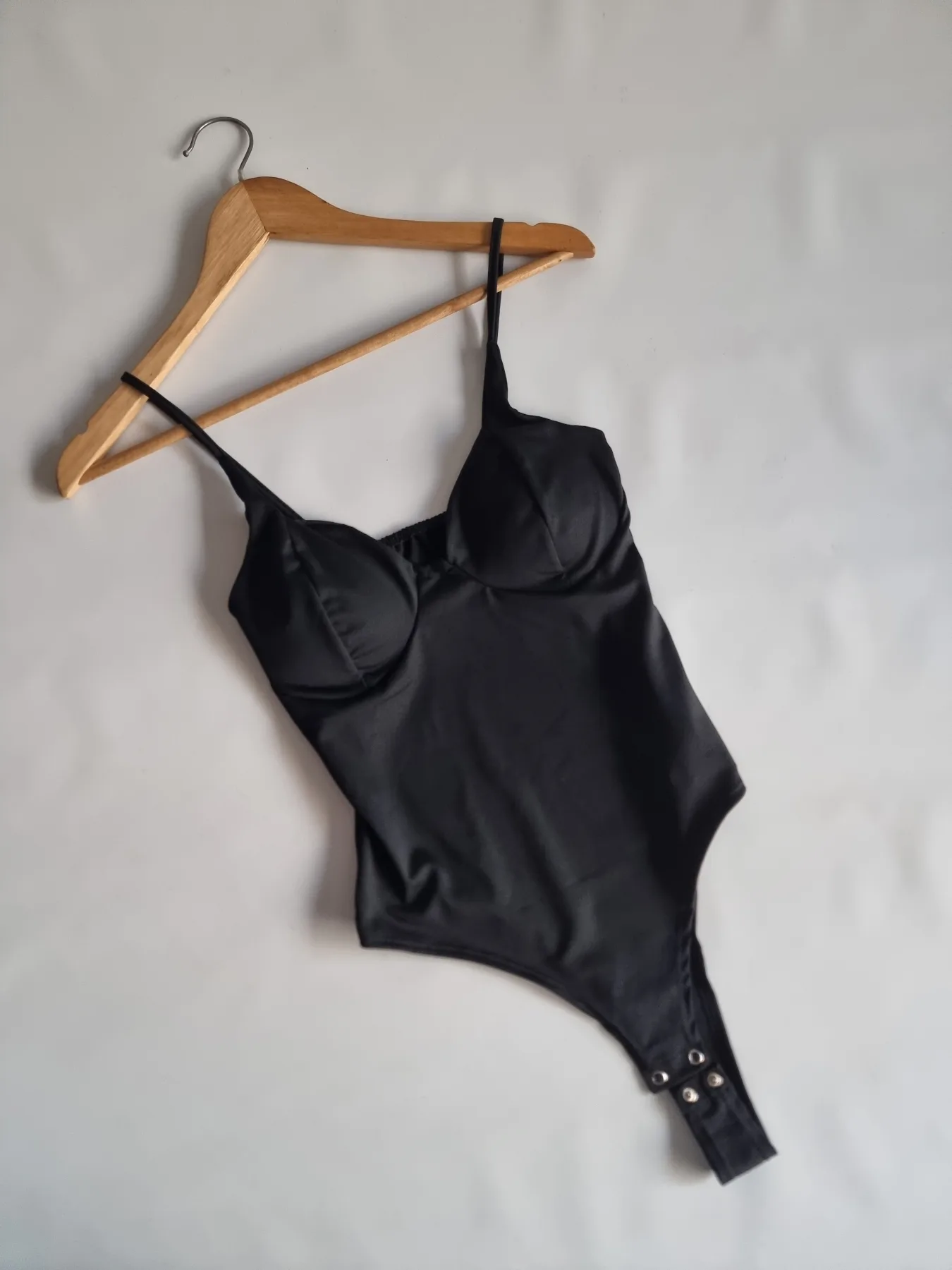 BODY CON TAZA TIRITA FINITA