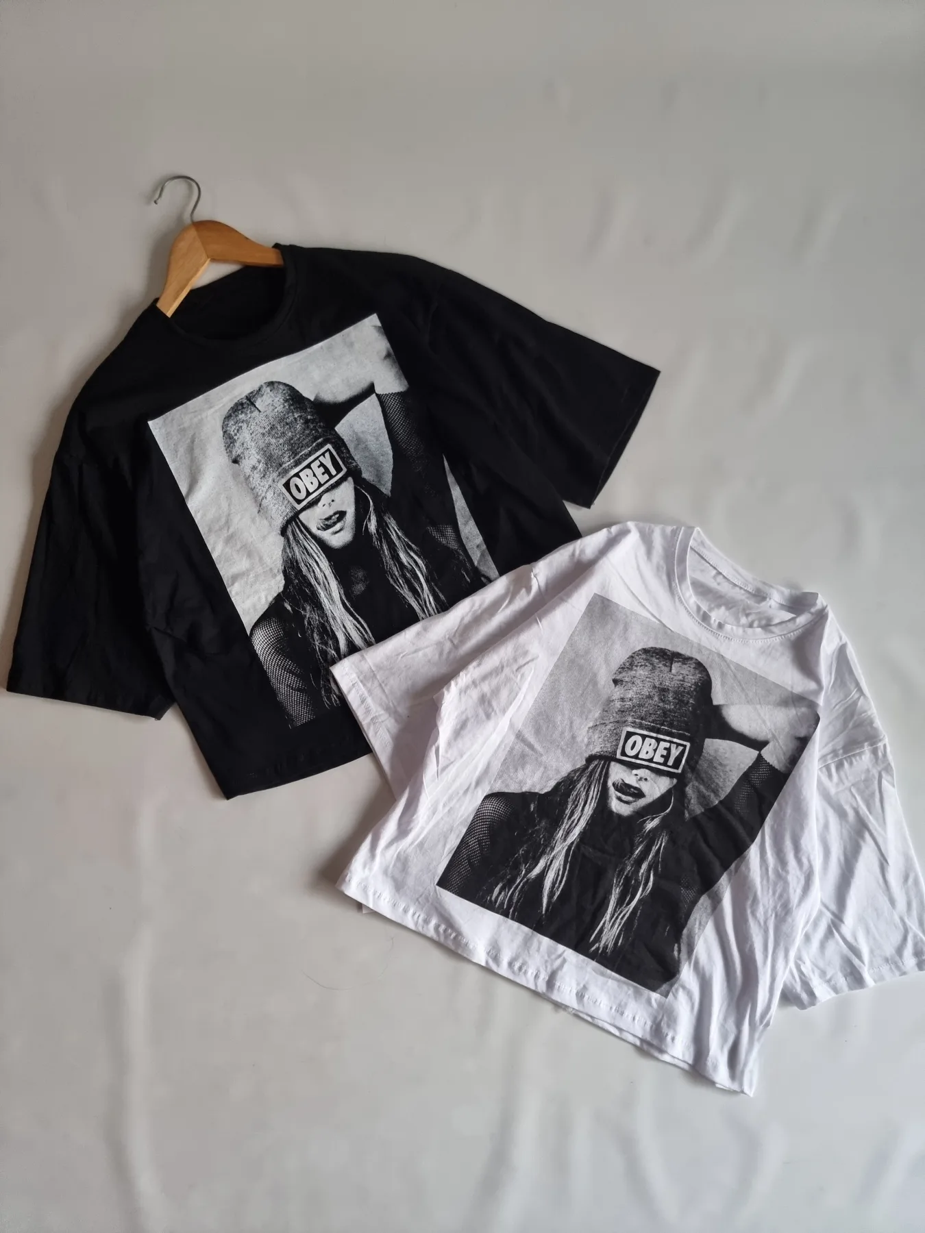REMERA BOXY OBEY