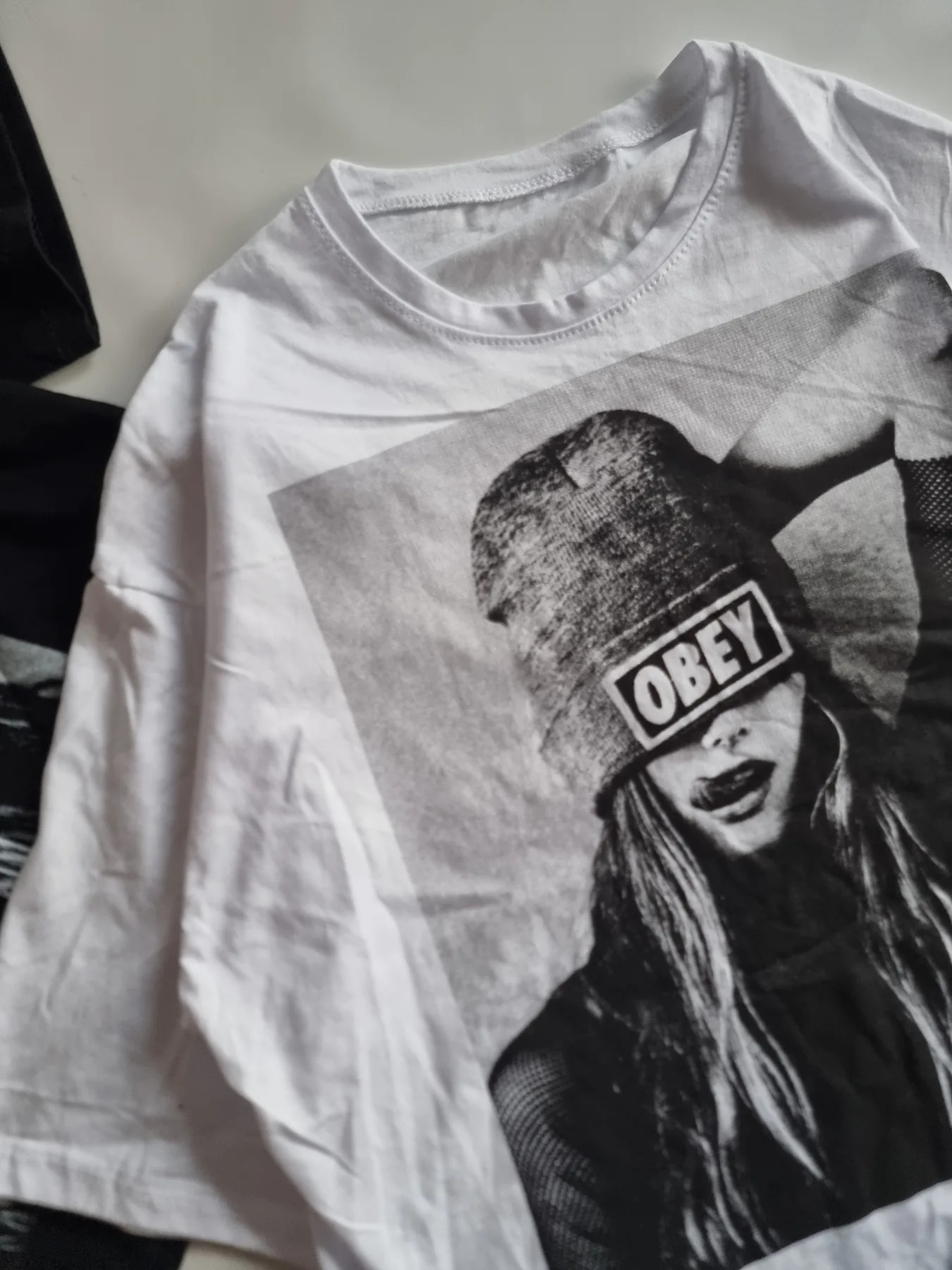REMERA BOXY OBEY - Imagen 2