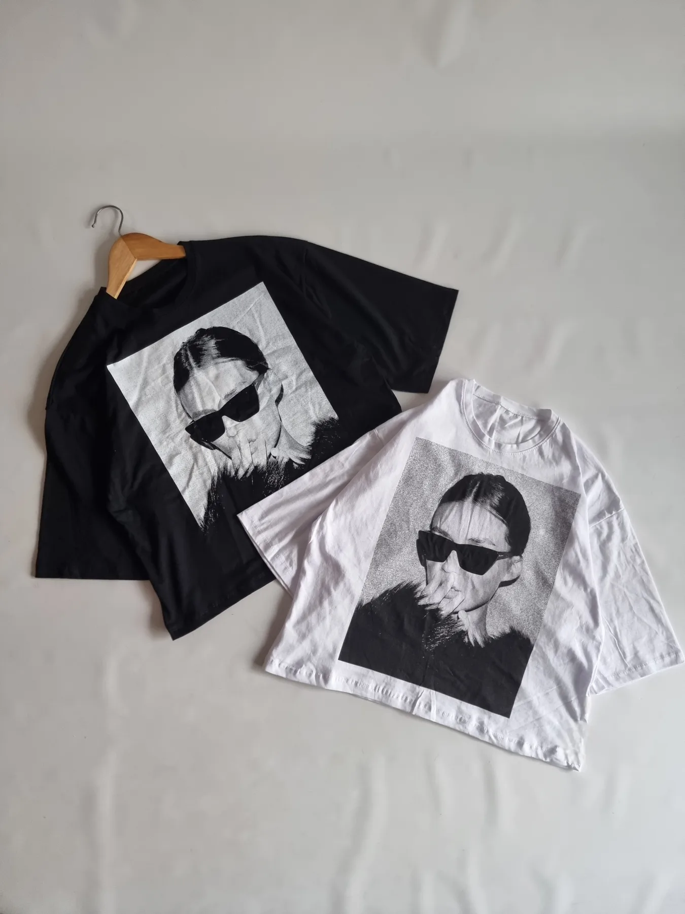 REMERA BOXY LENTES