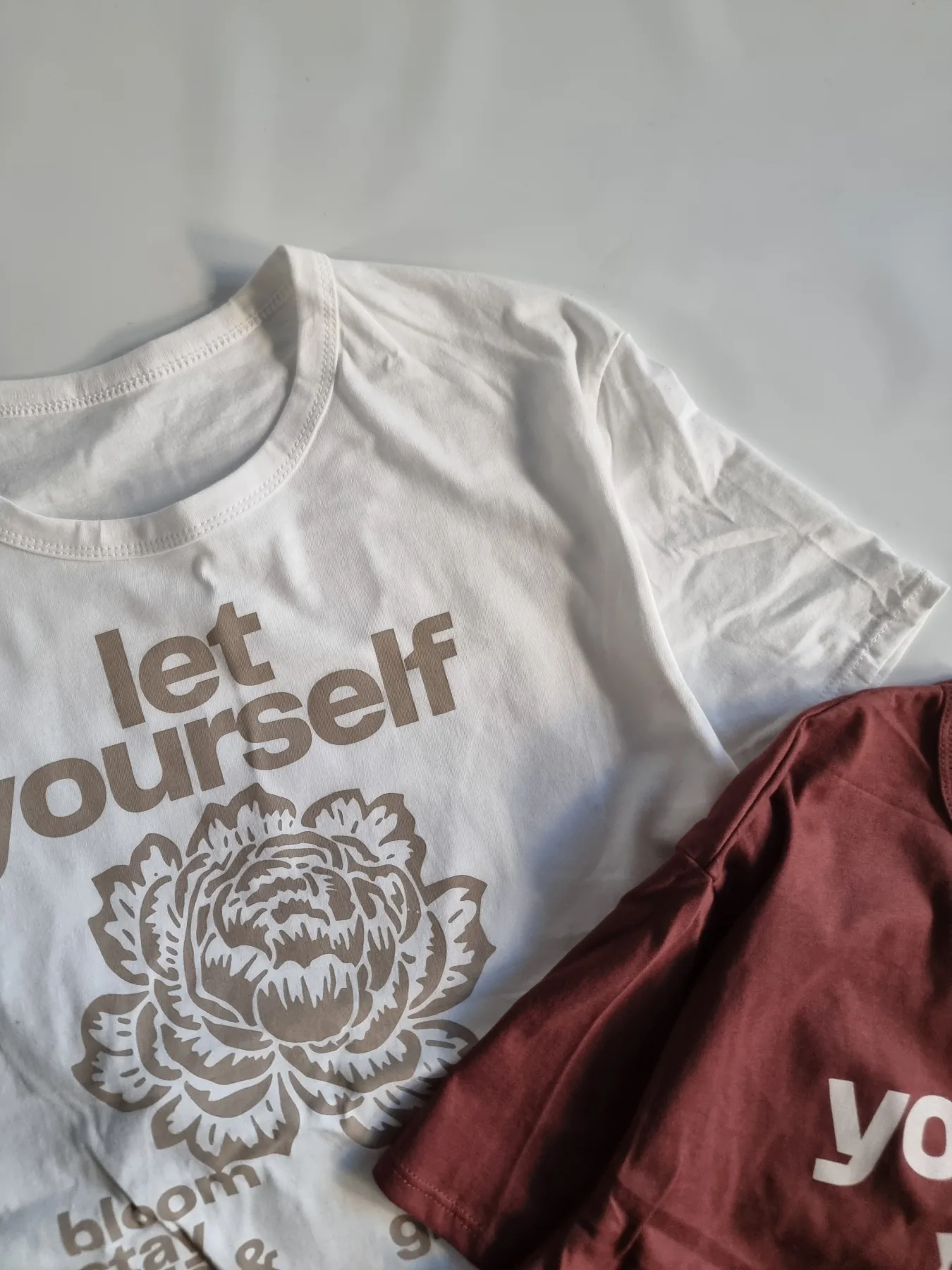 REMERA LET - Imagen 5