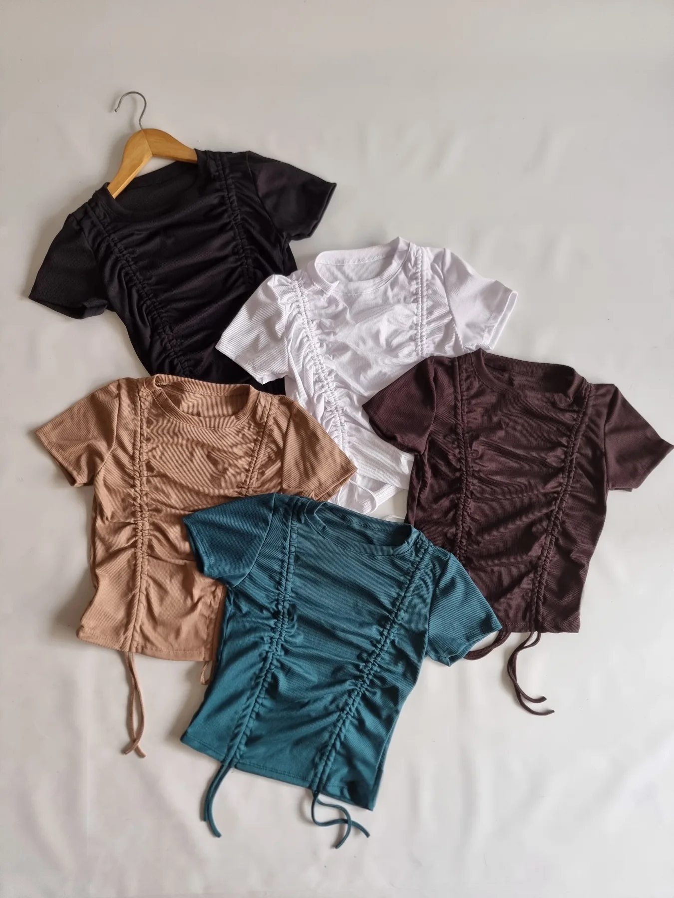 REMERA TIENEN 2 TIRAS ADELANTE