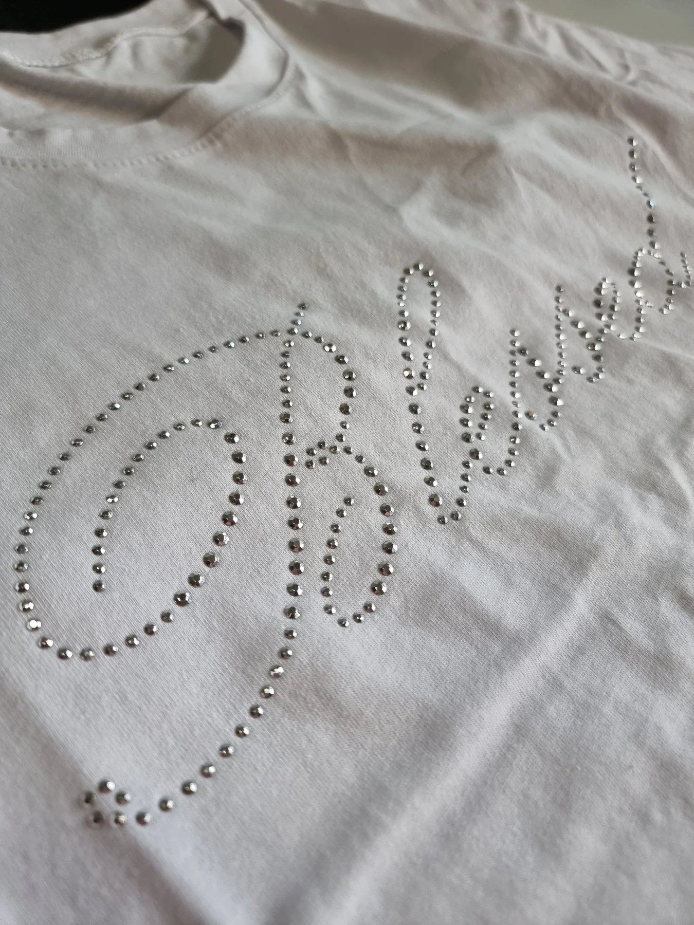 REMERA BLESSED STRAS - Imagen 4