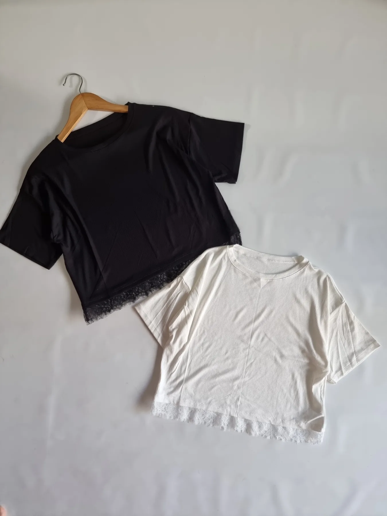 REMERA MORLEY CON PUNTILLA ABAJO